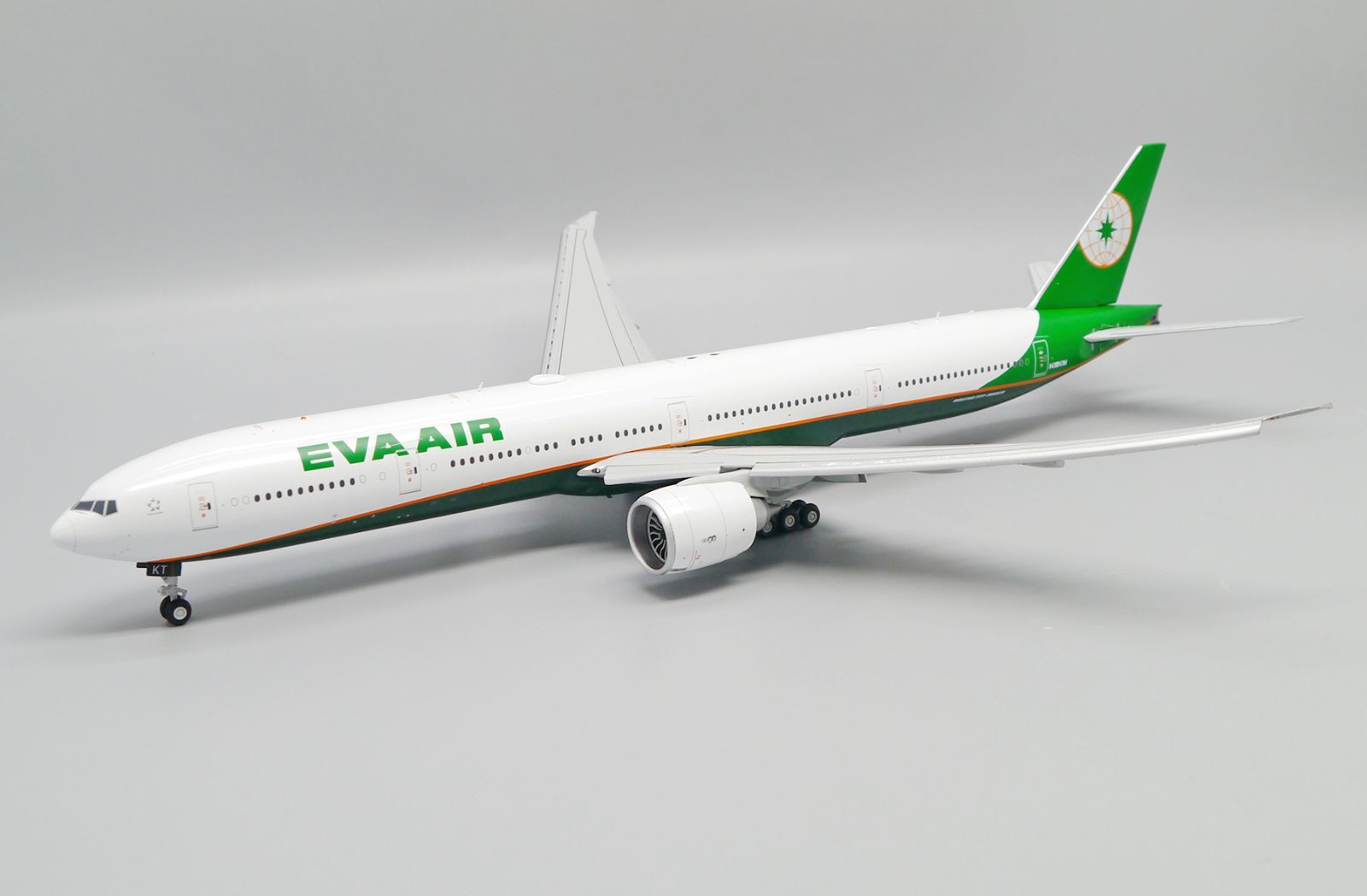 買いファッション 1/400 エバー航空 B777-300ER | www.qeyadah.com