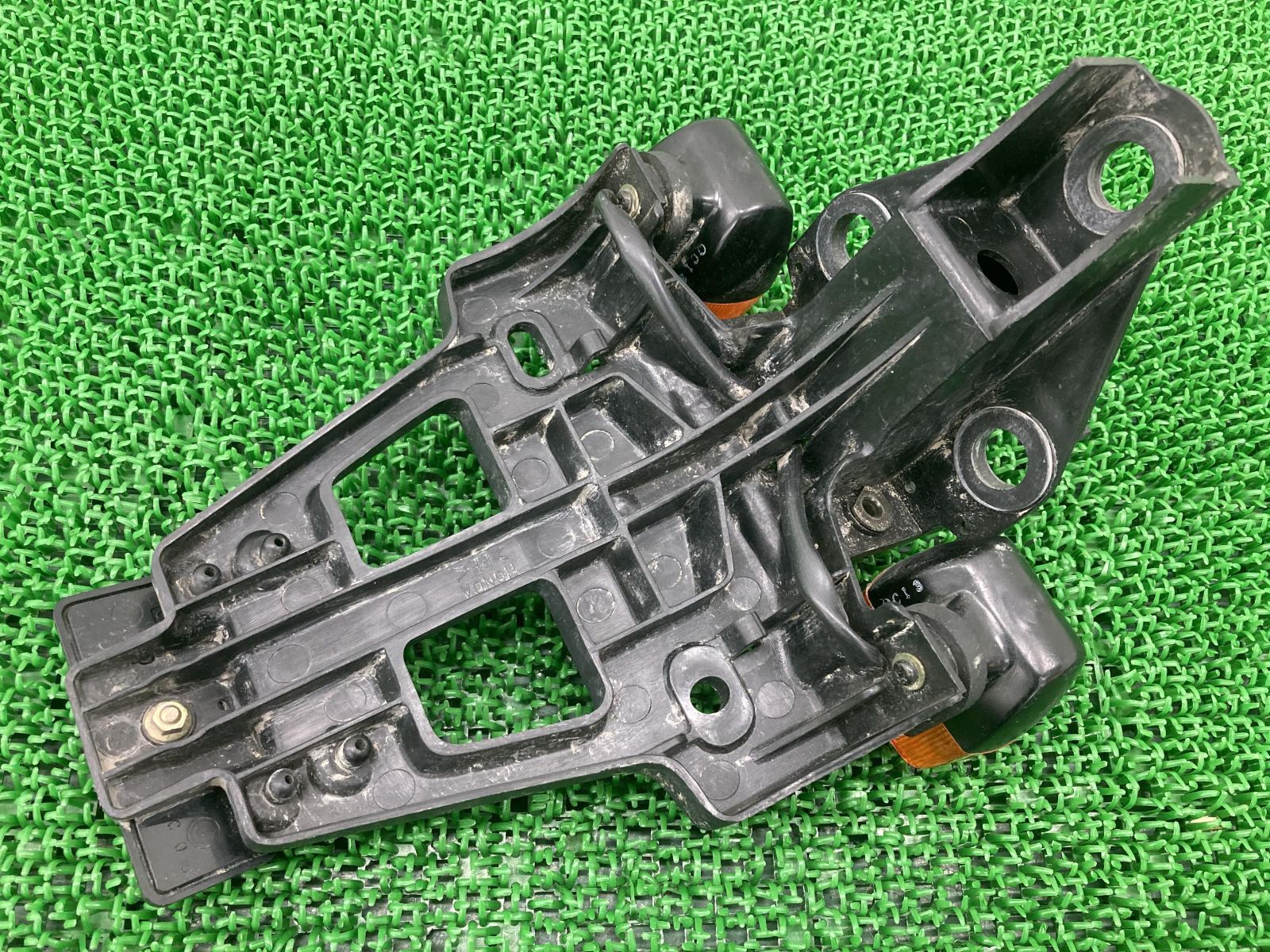 FTR223 リアフェンダー 黒 ホンダ 純正 中古 バイク 部品 MC34 コケキズ無し 割れ欠け無し 品薄 希少品 ウインカー 車検 Genuine  - メルカリ