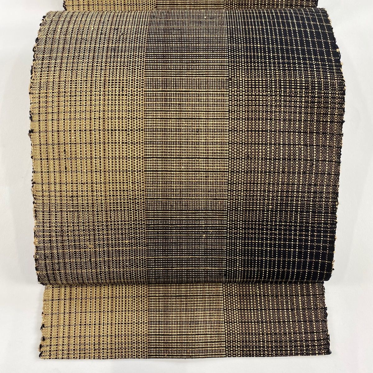 名古屋帯 秀品 八寸名古屋帯 松葉仕立て 幾何学模様 薄茶色 正絹