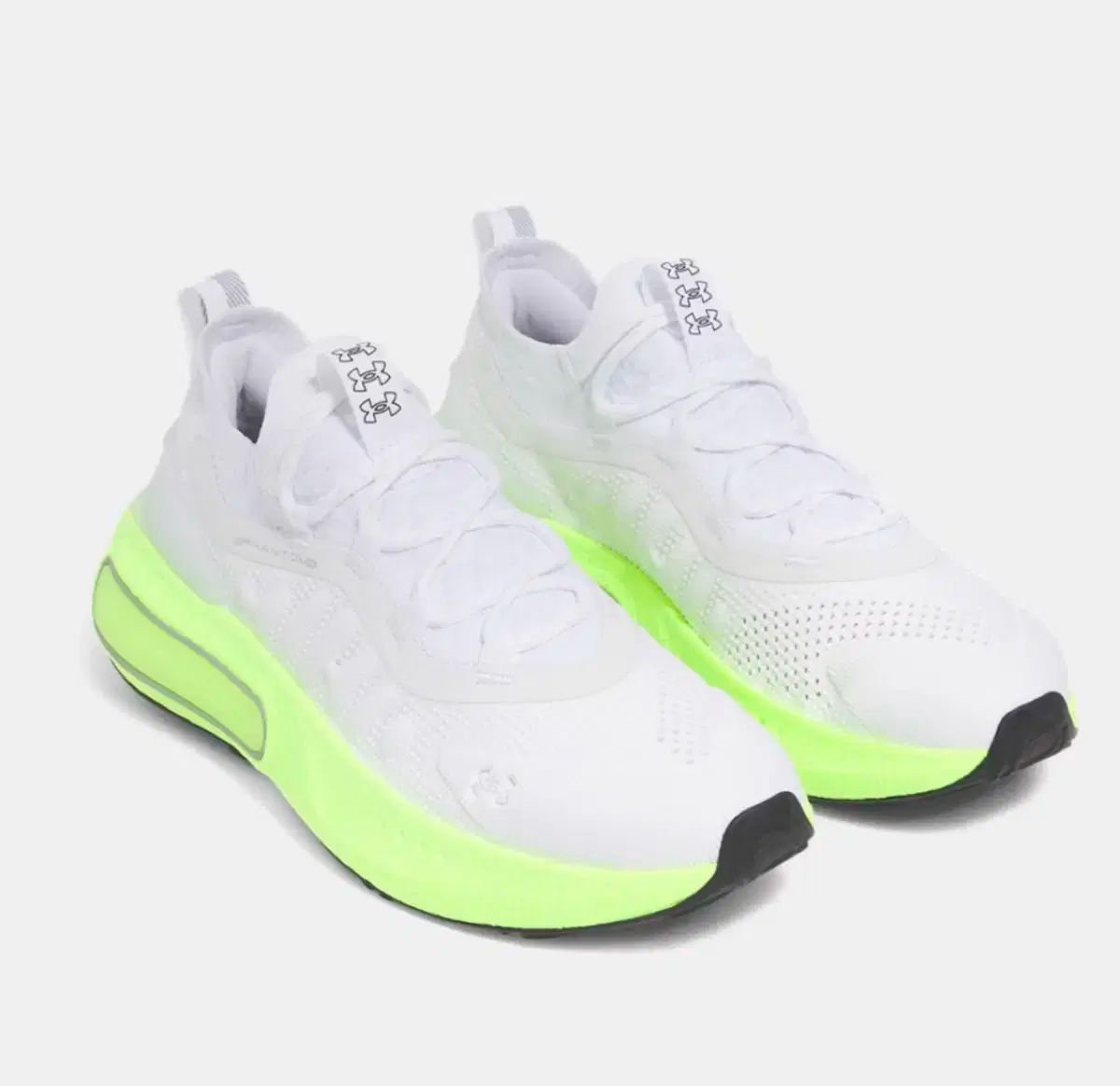 UNDER ARMOUR アンダーアーマー ランニングシューズ 250