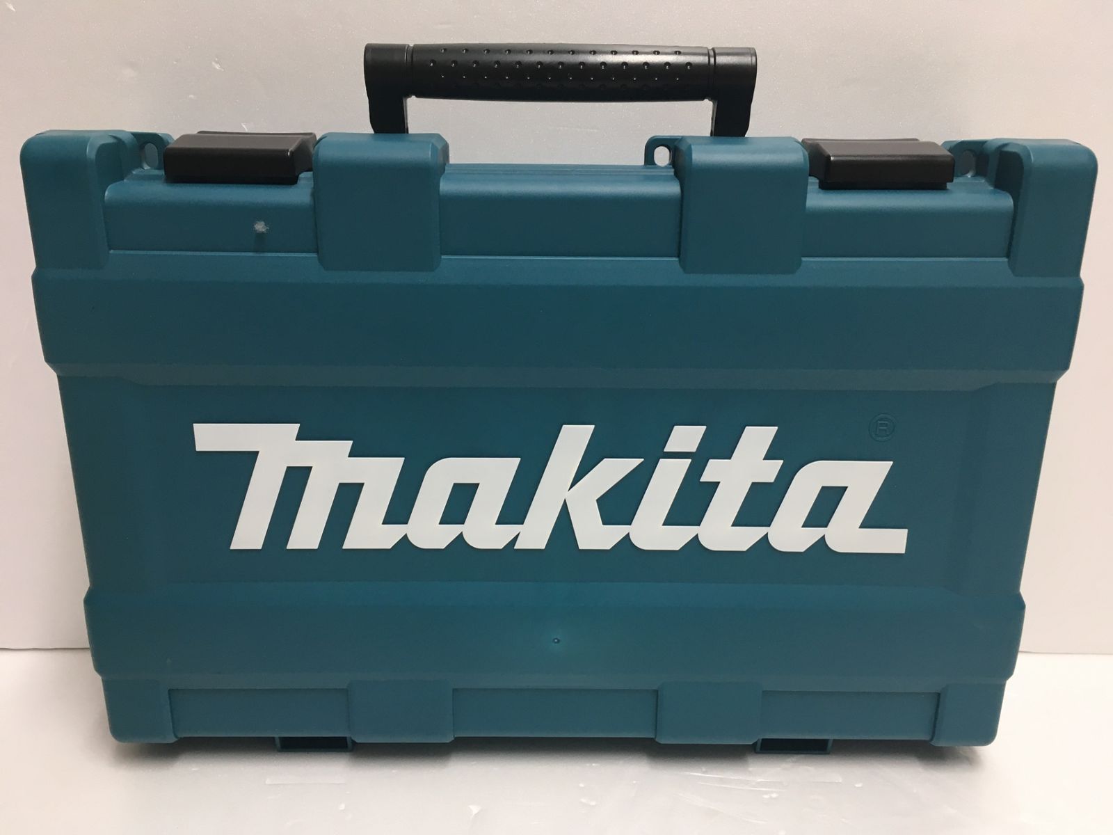 Makita 充電式ピンタッカ