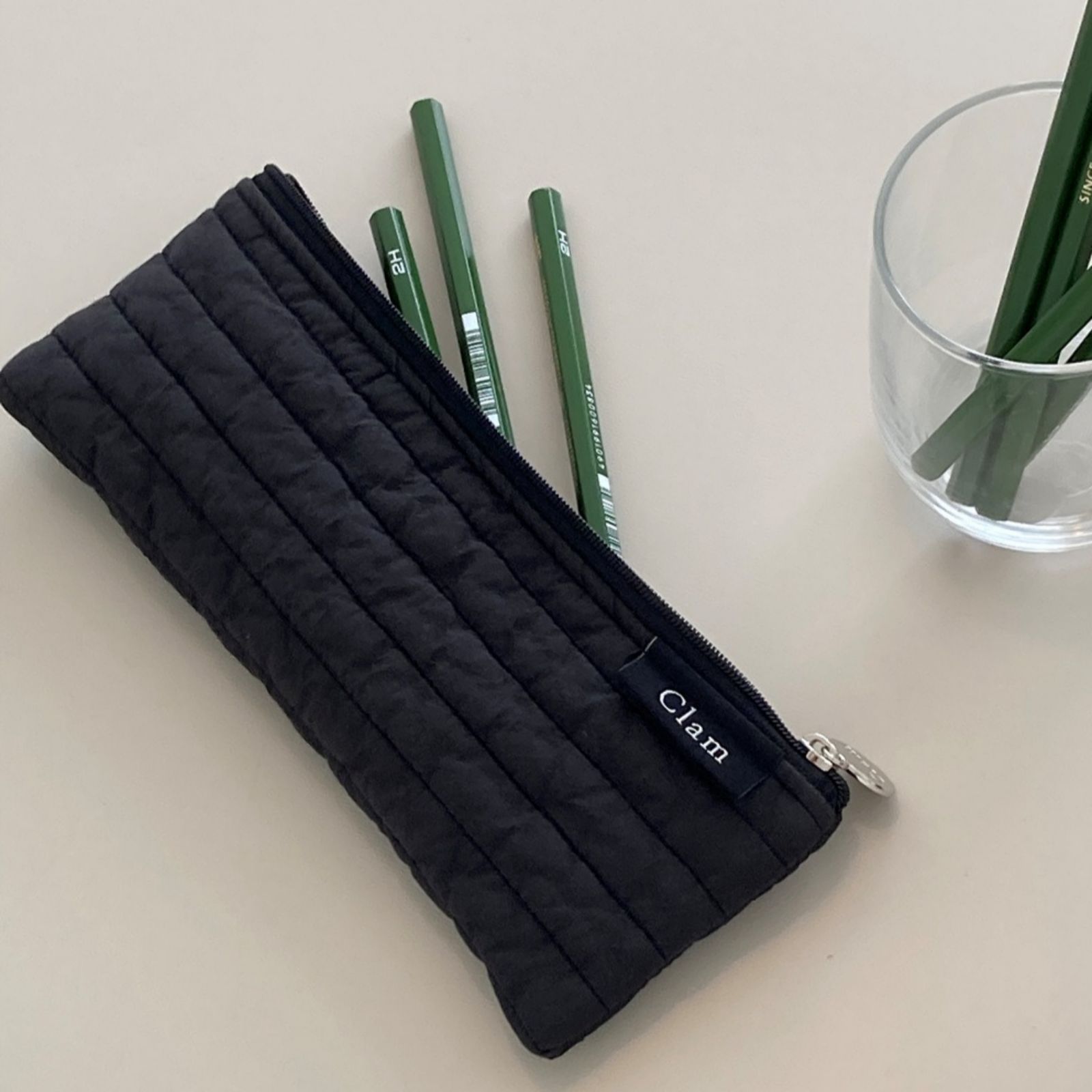 送料無料 通販 激安 Clam】ペンケース flat 人気 韓国 □ black pencilcase_Soft 机上用品・文具収納