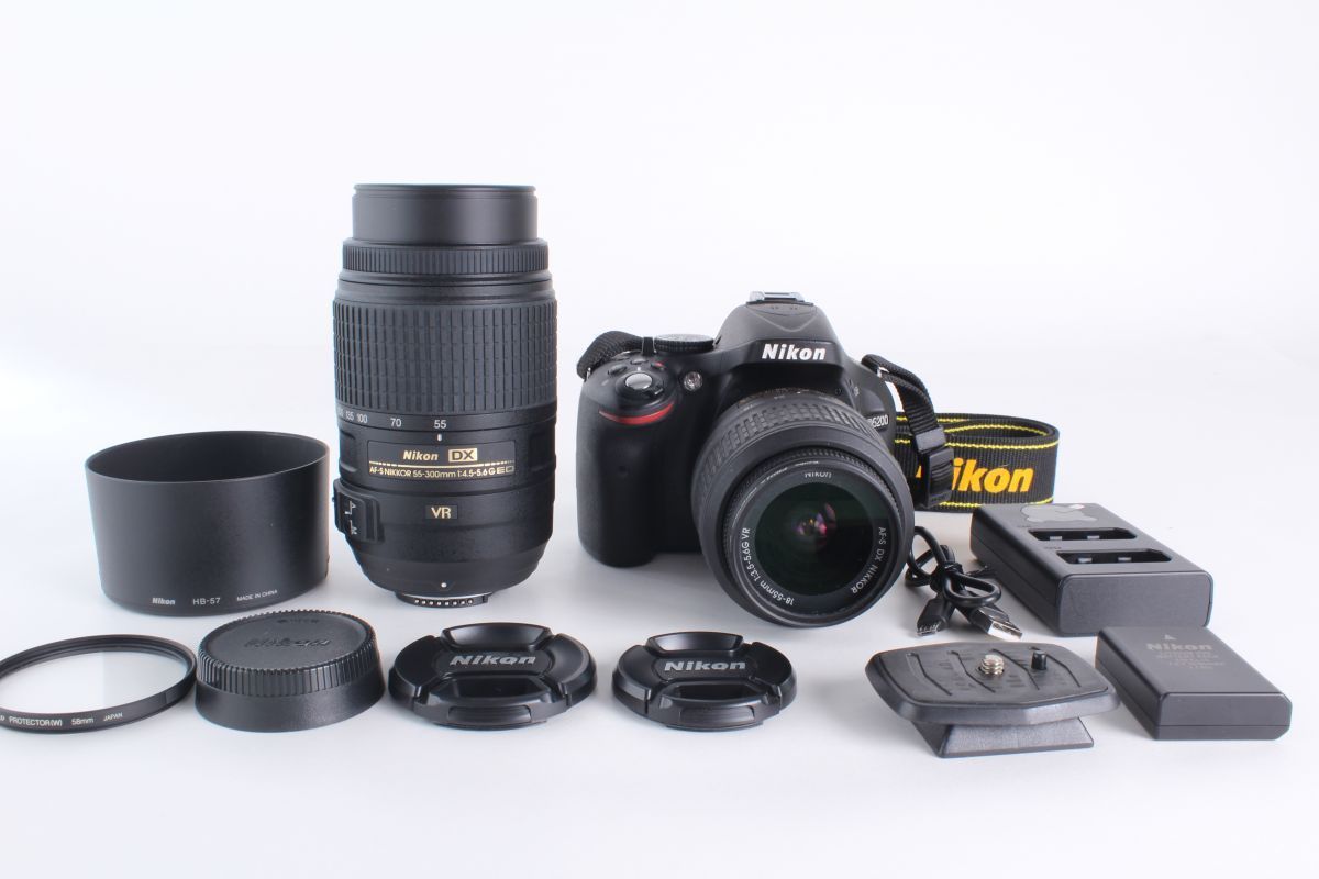 良品＞ Nikon◇デジタル一眼カメラ D5200 ダブルズームキット