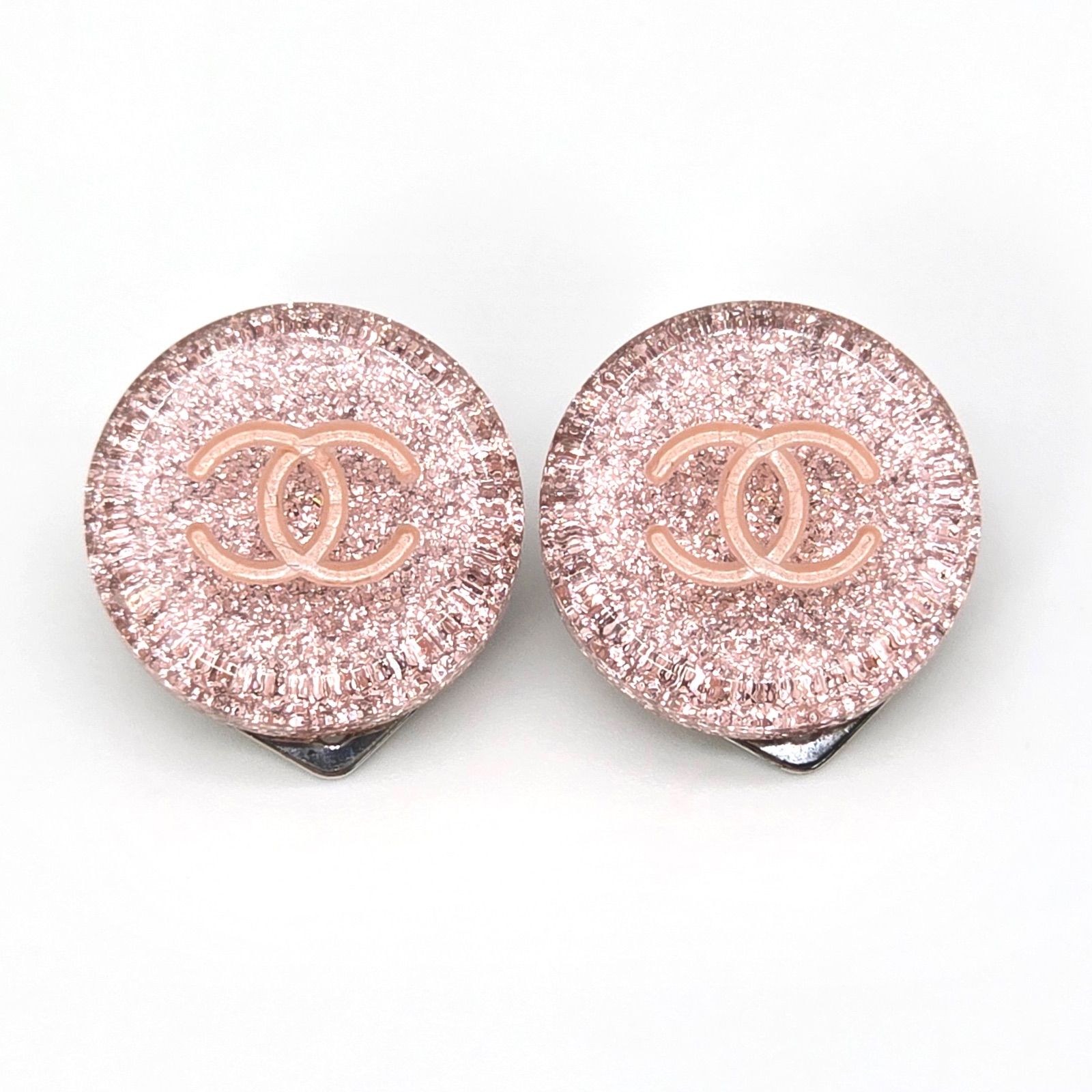 【個性的♪】耳にかけるクリップ式♡ CHANEL イヤリング CHANEL シャネル ココマーク クリップ イヤリング 両耳 ラウンド