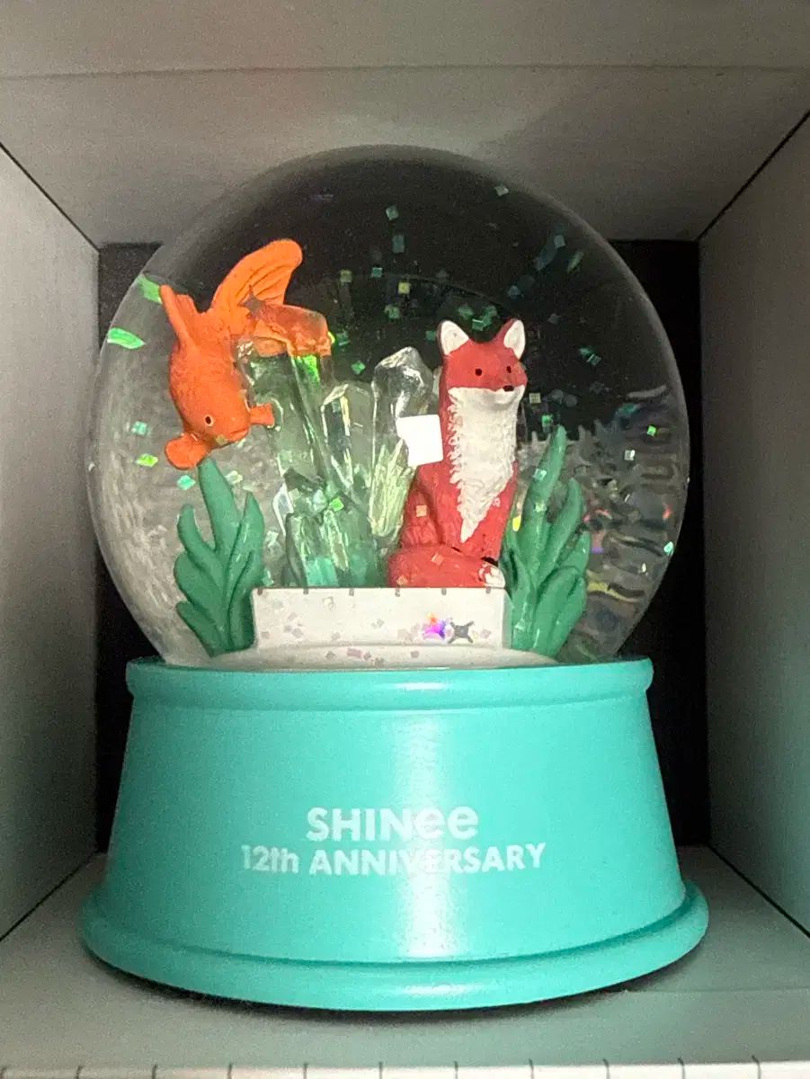 シャイニー