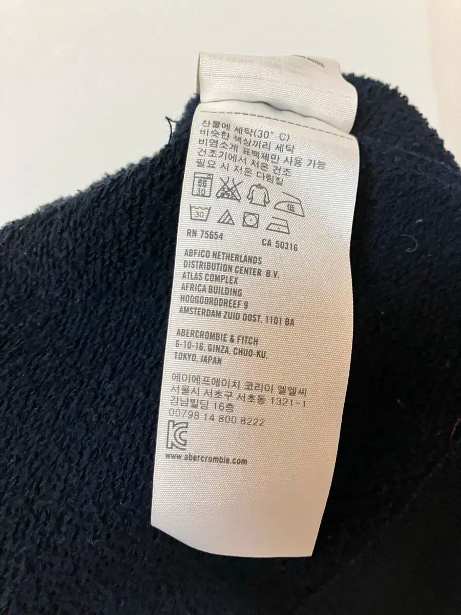 タイトフィット フーディー