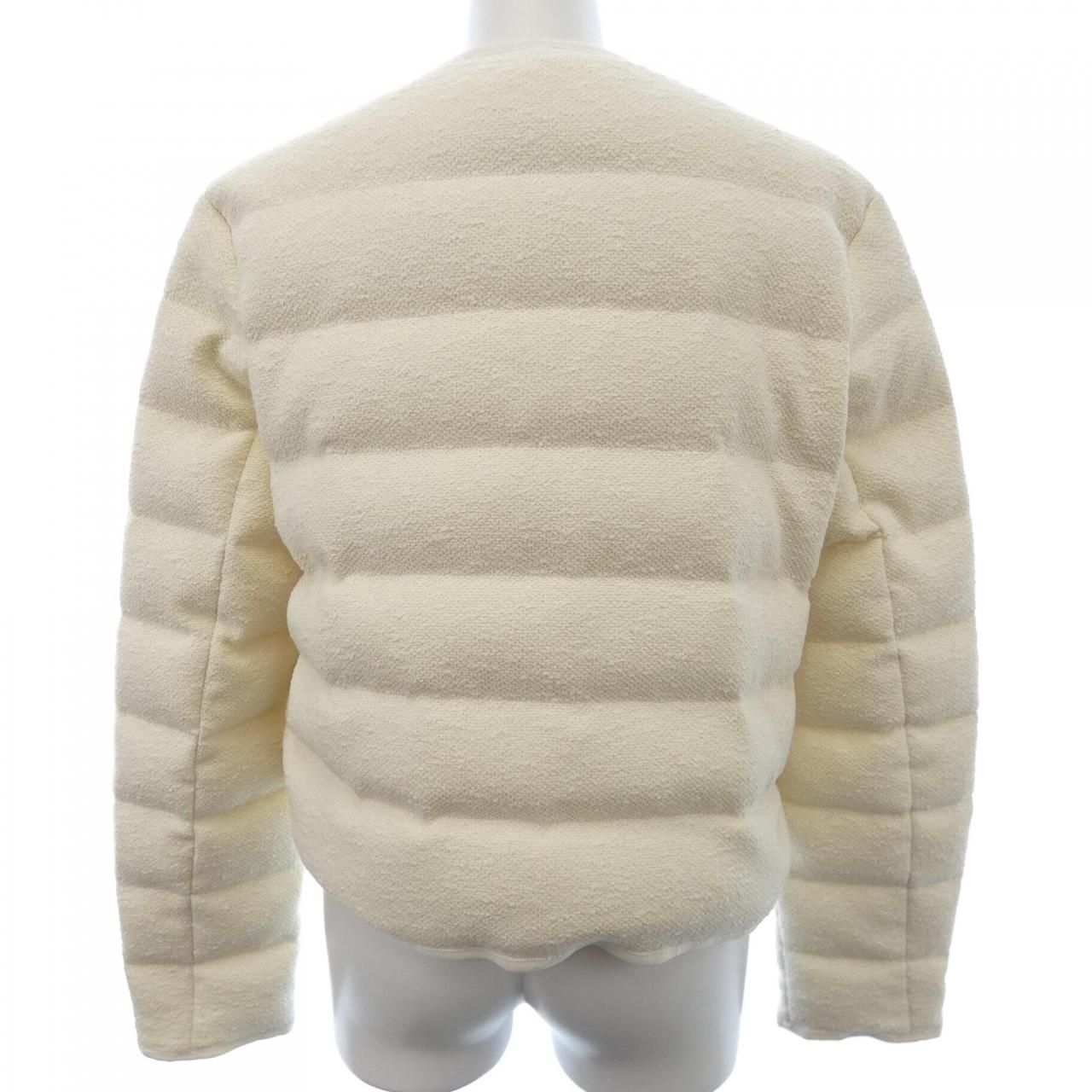 モンクレール MONCLER ダウンジャケット