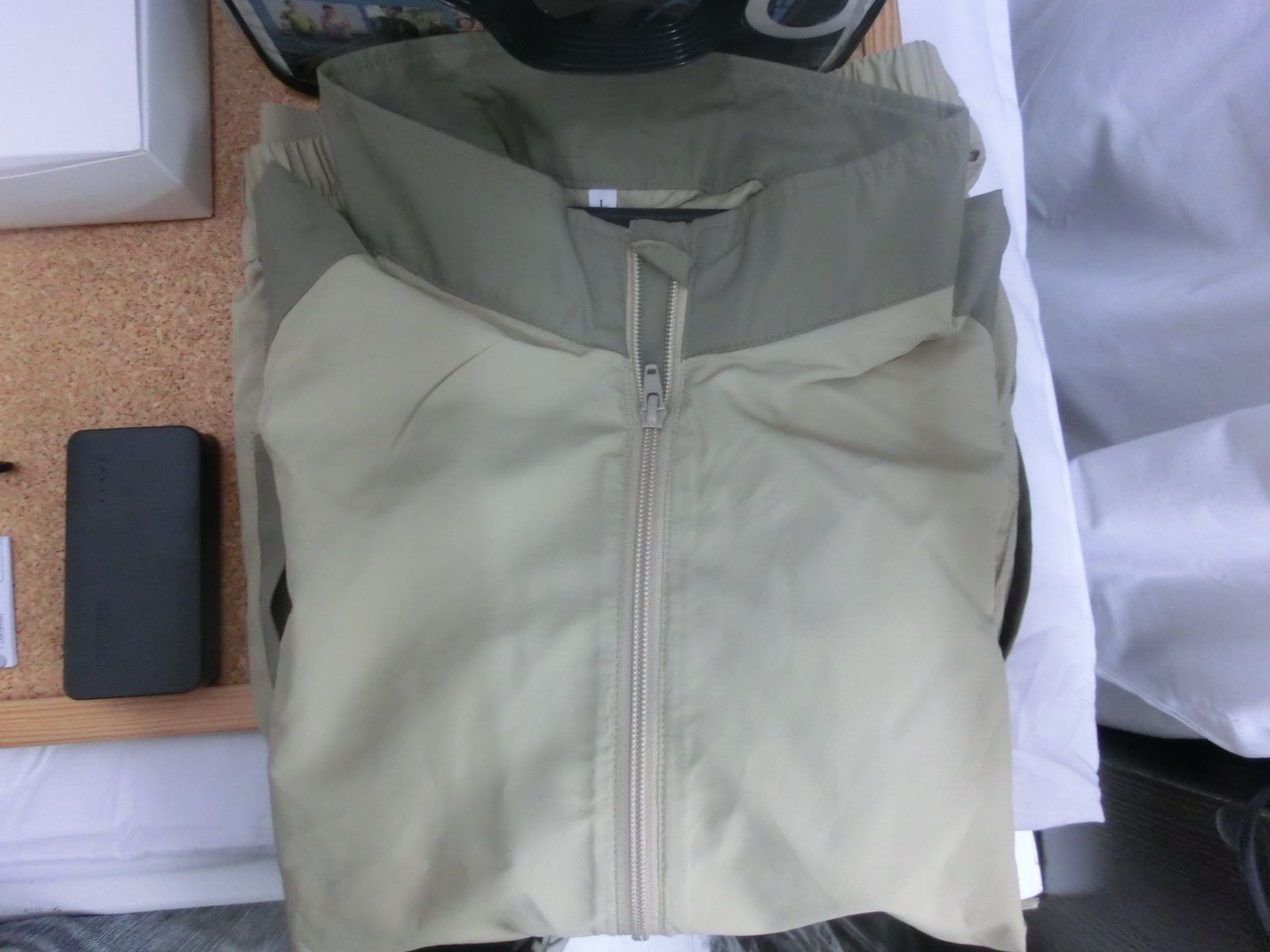 クールウェア CASUALセット (半袖 フードなし) 水色 アイリスオーヤマ (熱中症対策 ファン付き服 扇風機付き服) 介護用品 クールウェアCASUALセット フード無｜クールウェア｜作業衣料｜工具