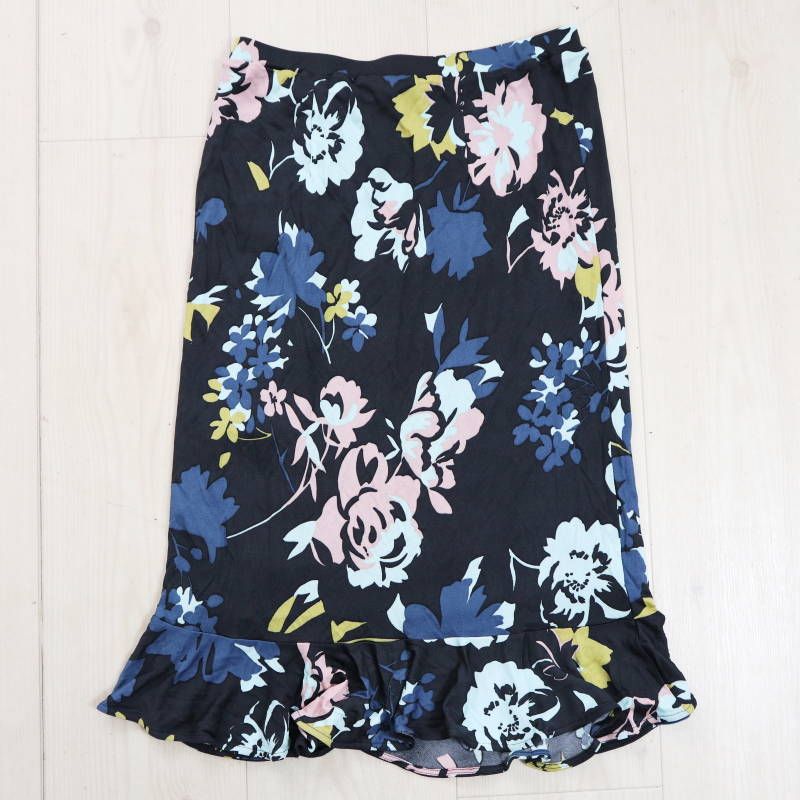美品 ETRO エトロ フレアスカート 多色花柄 ボタニカル 42 美品 ETRO エトロ フレアスカート 多色花柄 ボタニカル 42 スカート