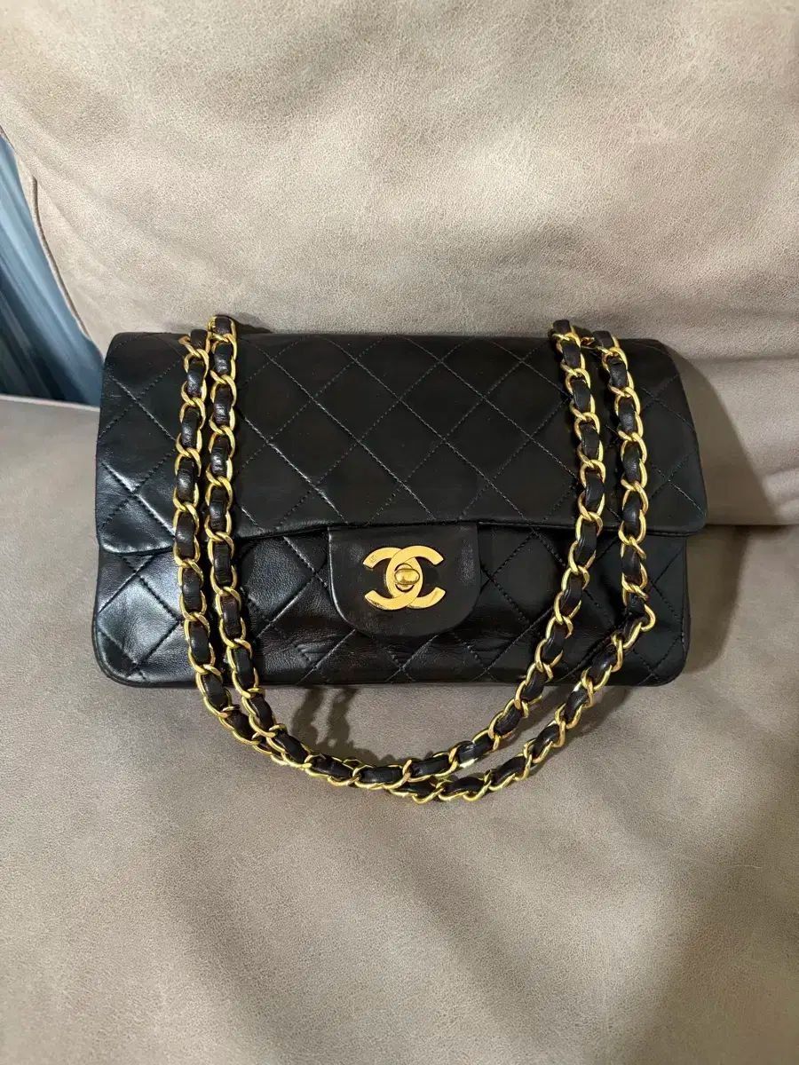 シャネル CHANEL Classic スモール スキン バッグ ヴィンテージ ラムスキン