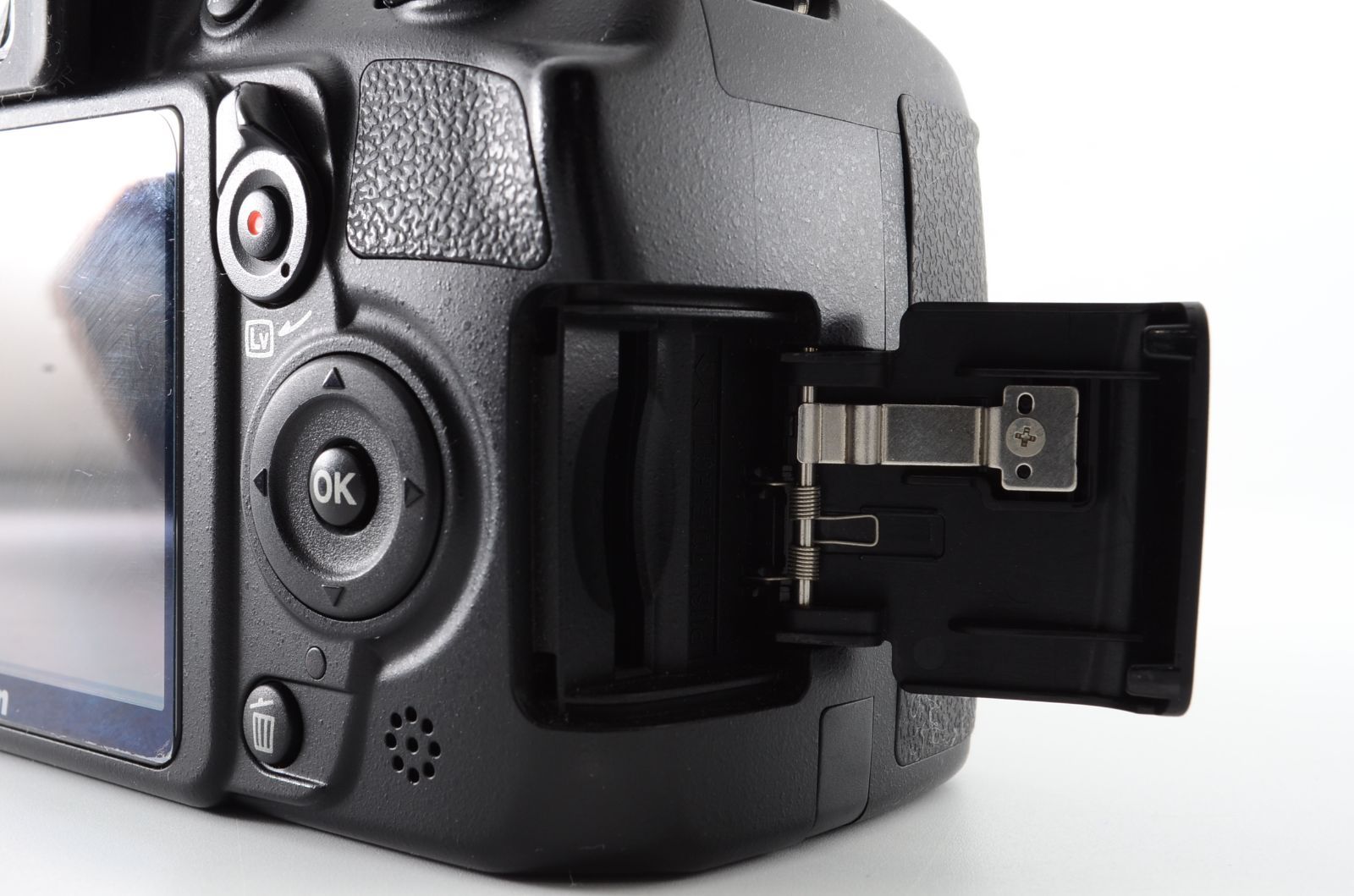 実用美品【シャッター回数7221回】Nikon D3100 ボディ デジタル一眼 