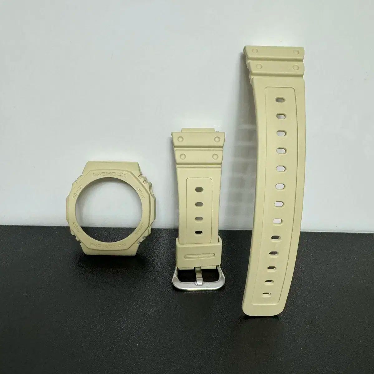 【雷市場（ポンジャン）商品韓国直送】G-SHOCK(ジーショック) 正規品 G.YALオーク用 ベルベゼル ベージュ ga ー 2100
