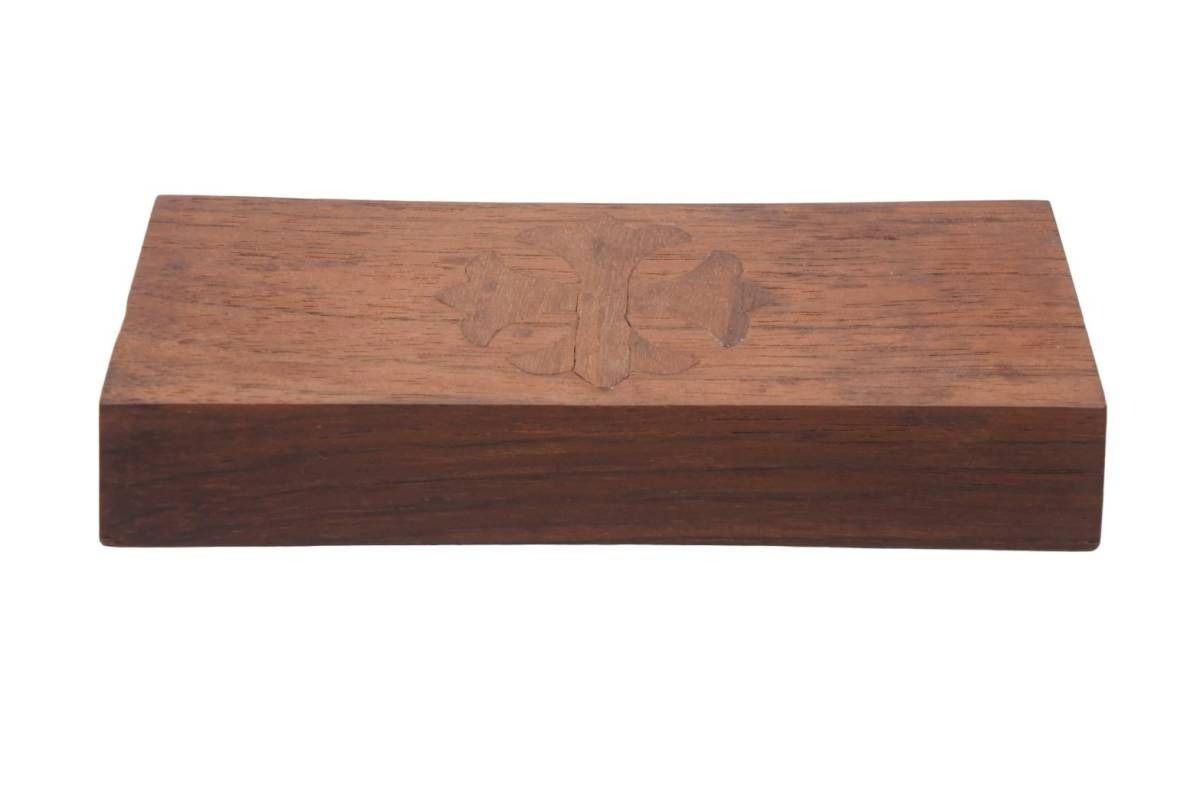 クロムハーツウッドプレートトレイディスプレイ