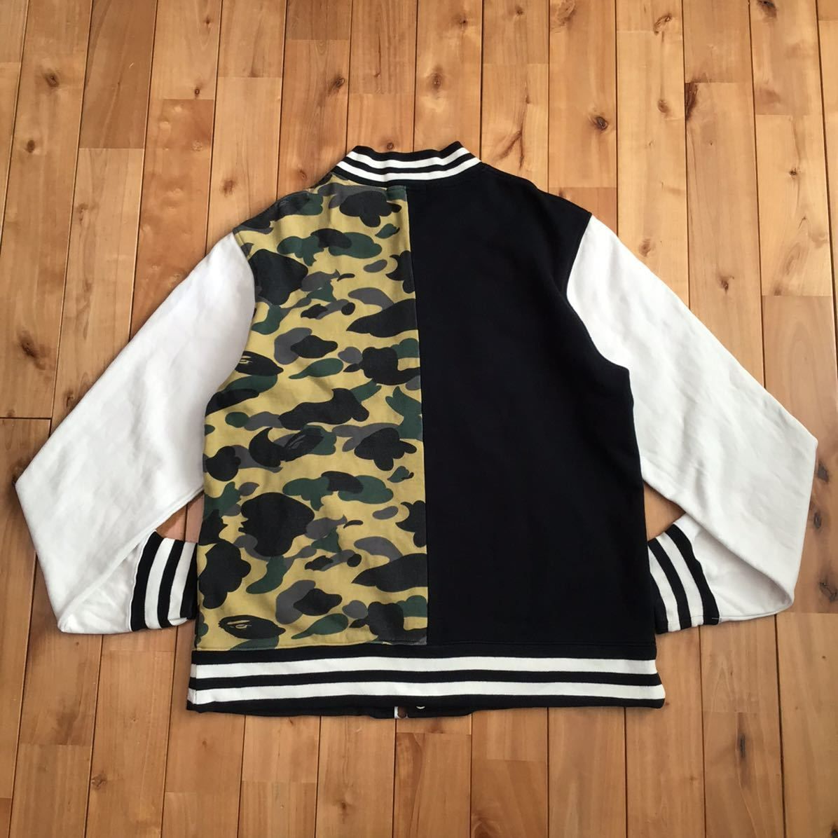 ★ZOZO限定★ XL SHARK VARSITY JACKET a bathing ape BAPE シャーク スウェット スタジャン エイプ  ベイプ アベイシングエイプ