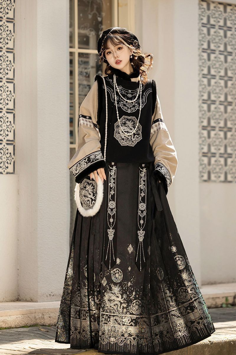 明制漢服 螺鈿馬面スカート 冬季通勤用 千金風デザイン 拜年服 豪華刺繍入り飄帯付き 高品質 イベント 撮影会に最適