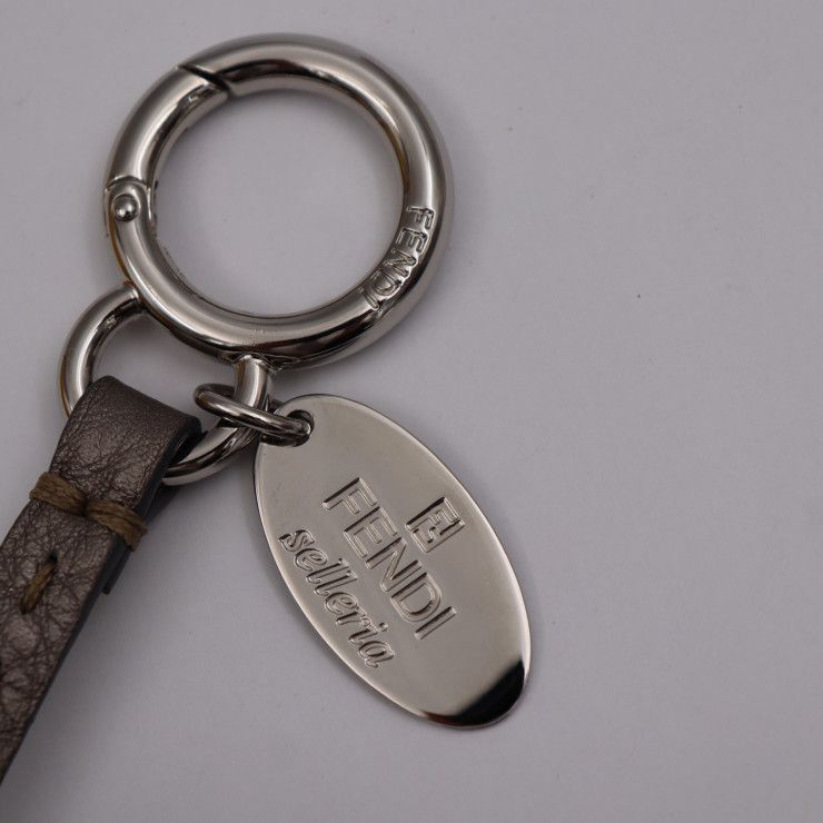 FENDI フェンディ ポンポンチャーム チャーム ファー グレー系