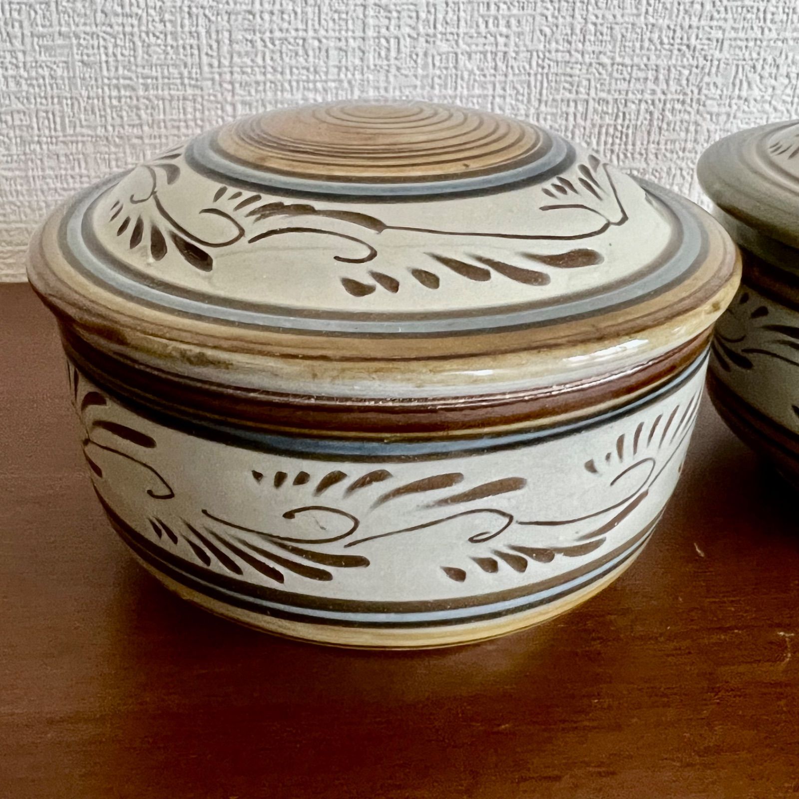 【新品 未使用】  沖縄　やちむん　蓋物　タラフー 新品 未使用】 沖縄 やちむん 蓋物 タラフー キッチン/食器