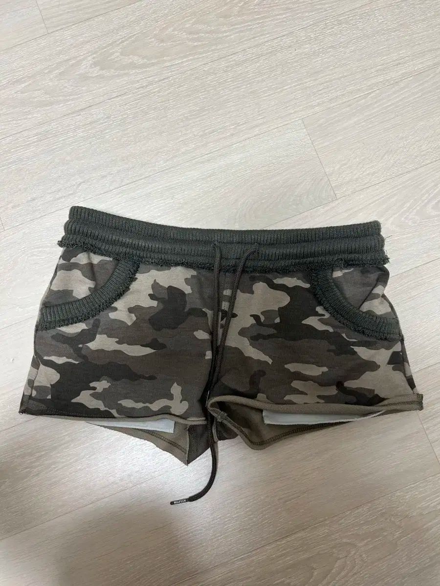 SCULPTOR 迷彩柄ショートパンツ SCULPTOR 迷彩柄ショートパンツ 迷彩柄 ハーフパンツ ショート