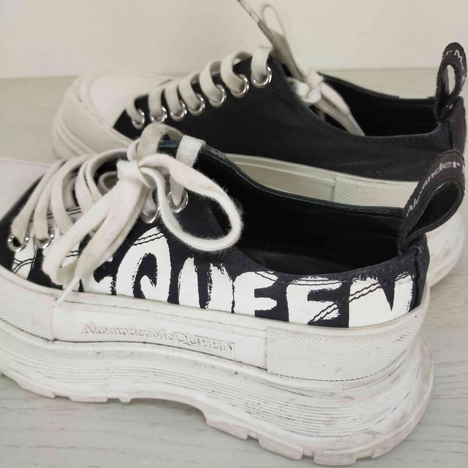 アレキサンダーマックイーン Alexander McQueen トレッドスリック レースアップ レディース JPN：37