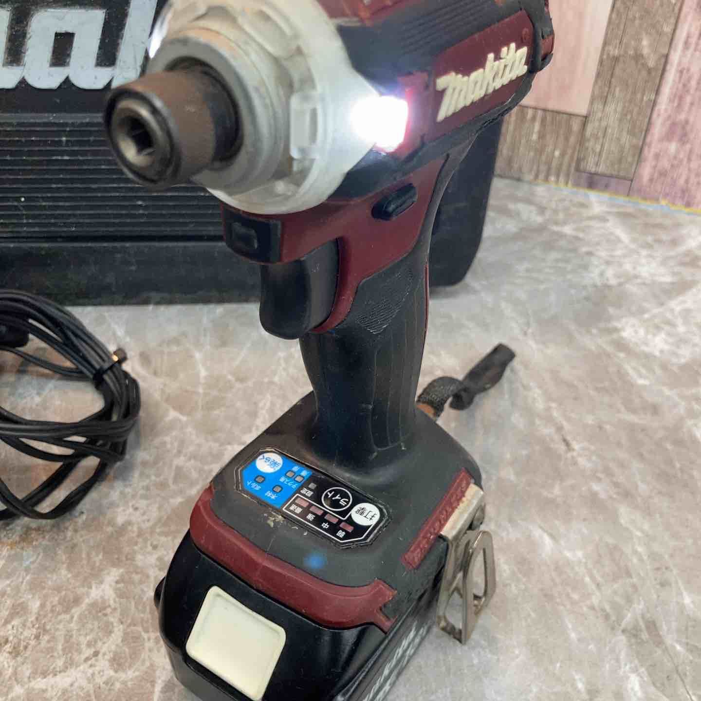 TD171DGXAR オーセンティックレッド