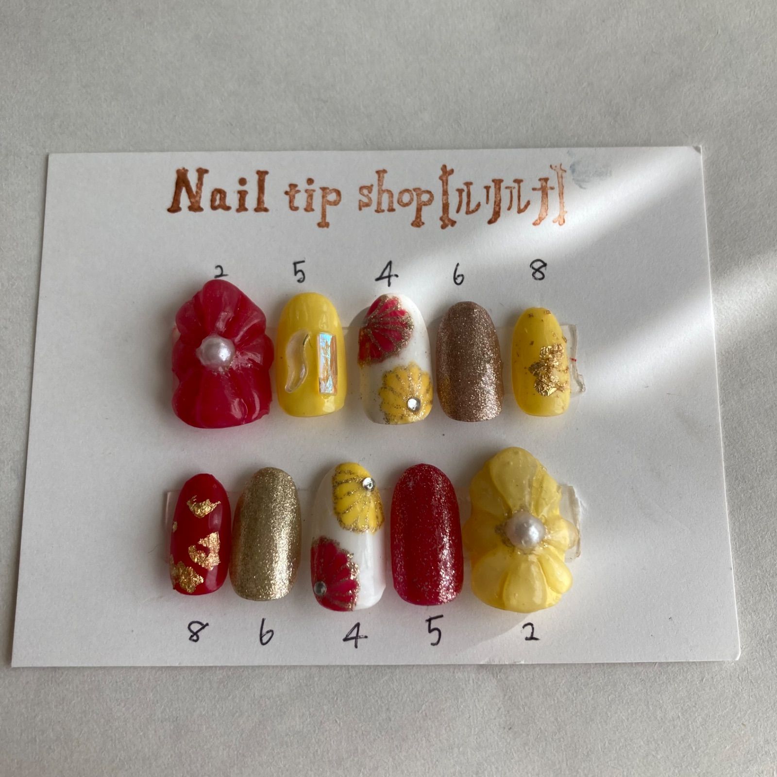 No.24【現品限り・特別価格】ネイルチップ 振袖 袴 赤 黄色 ゴールド