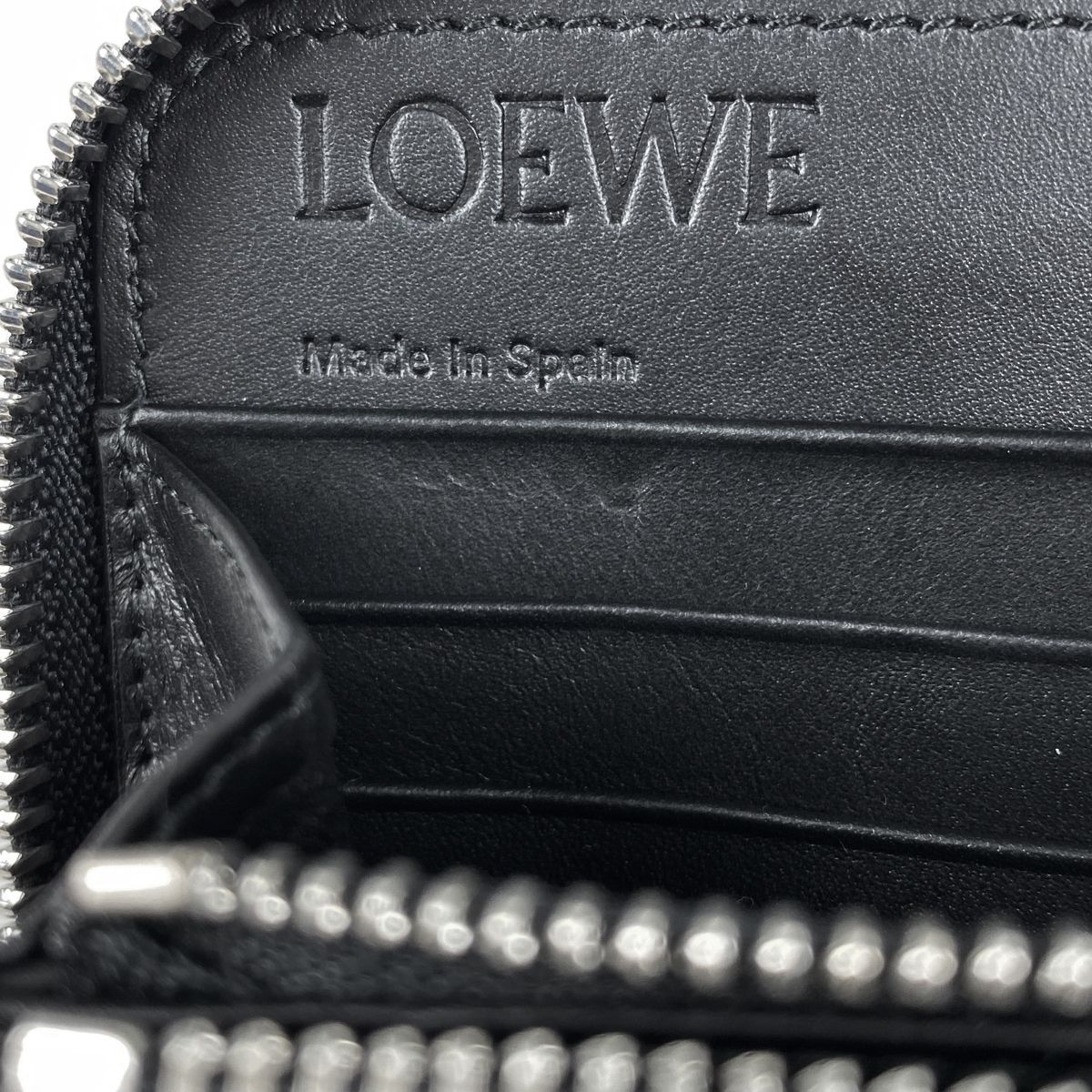 ロエベ LOEWE リピートアナグラム ラウンドファスナー 長財布