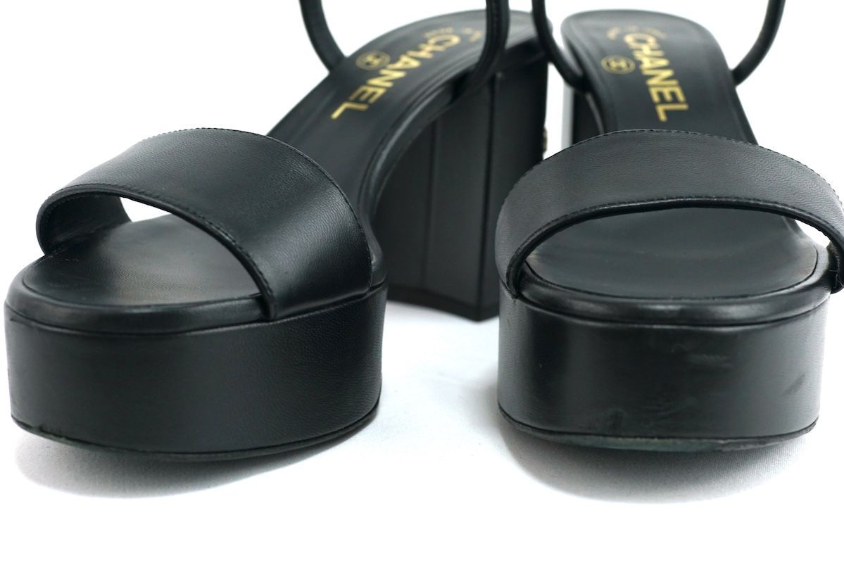 CHANEL シャネル Lambskin ラムスキン Logo Platform Sandals
