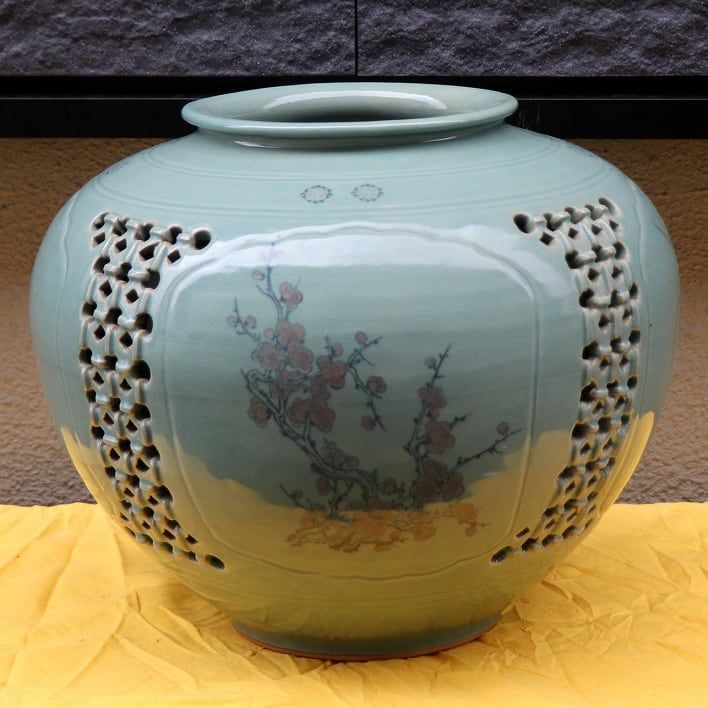 青磁 透かし 飾り壷 花器 No.200708-217 梱包サイズ140