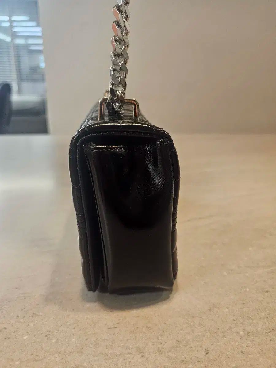 バーバリー ホースペリー