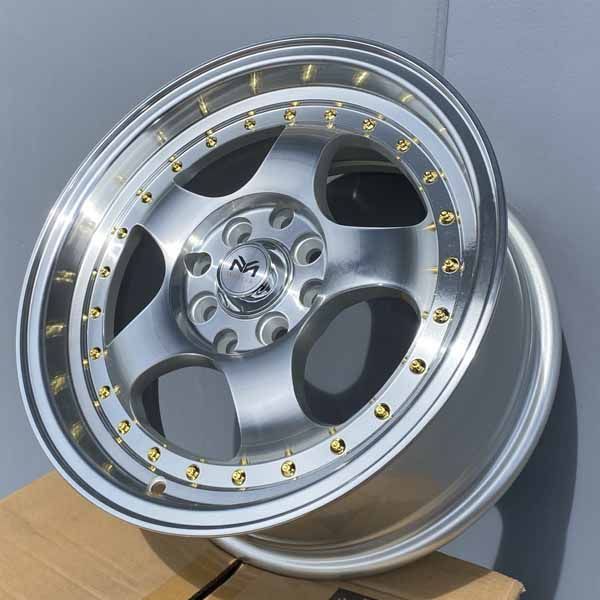 フィット デミオ