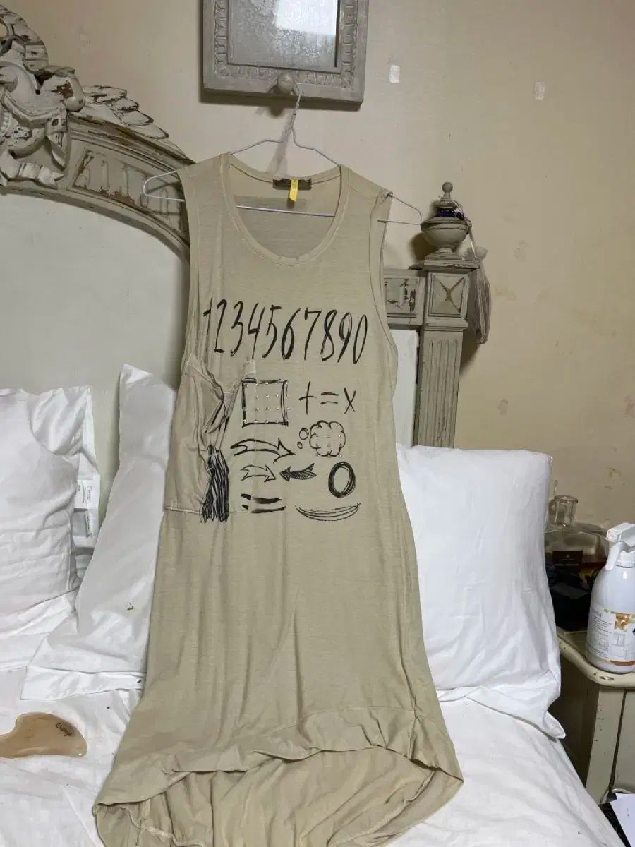 プリンティング ノースリーブ ワンピース ミディ丈 兼 スリーブレスTシャツ