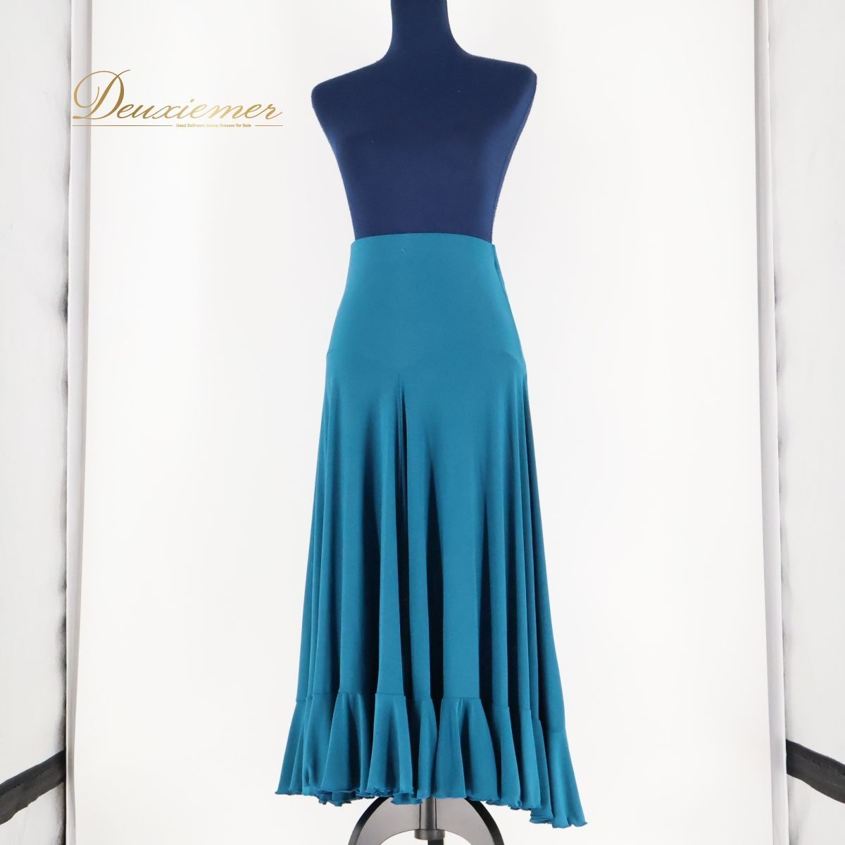 【美品 フラメンコ衣装】ブルー ペチコート スカート ファルダ 水色 フラメンコ衣装】ブルー emika エミカ ファルダ ペチコート