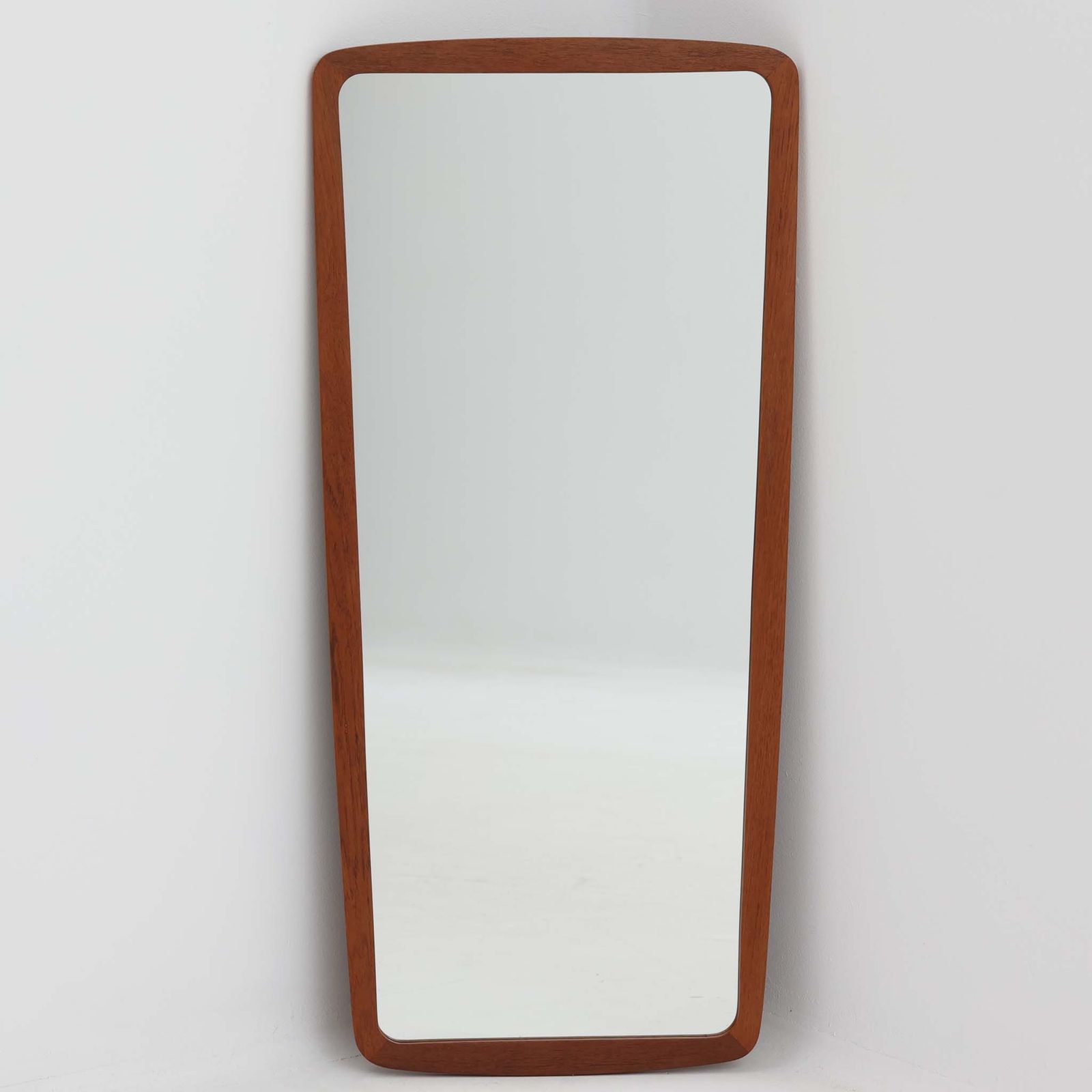 壁掛け|立掛けミラー チーク 高さ84cm デンマーク製 北欧ビンテージ家具 木製 鏡 姿見 北欧インテリア ミッドセンチュリー|DK18550