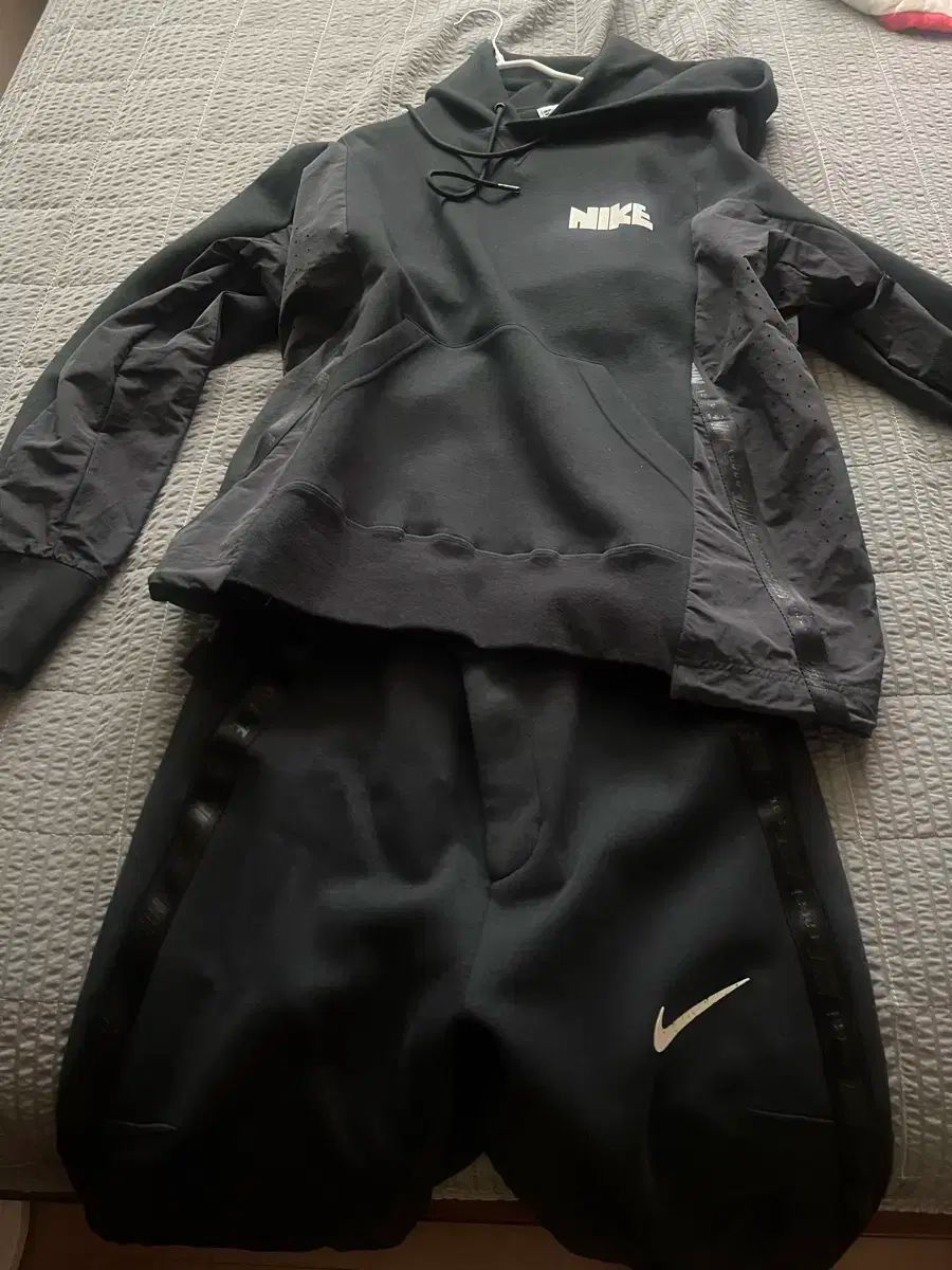 Nike ナイキ SACAI サカイ セットアップ ブラックセット トップス M ボトムス S ナコタブ