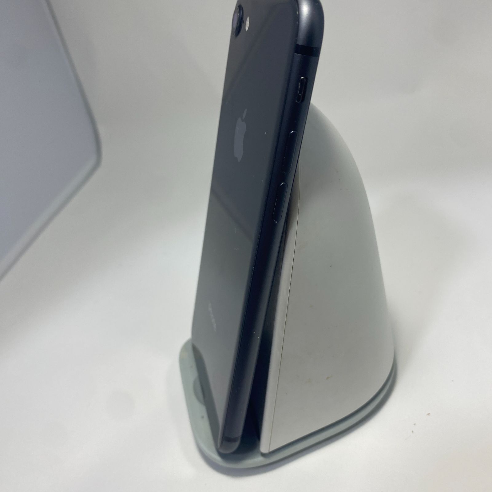 iPhone8 スペースグレイ 64GB SIMフリー au（KDDI） 節約 P40