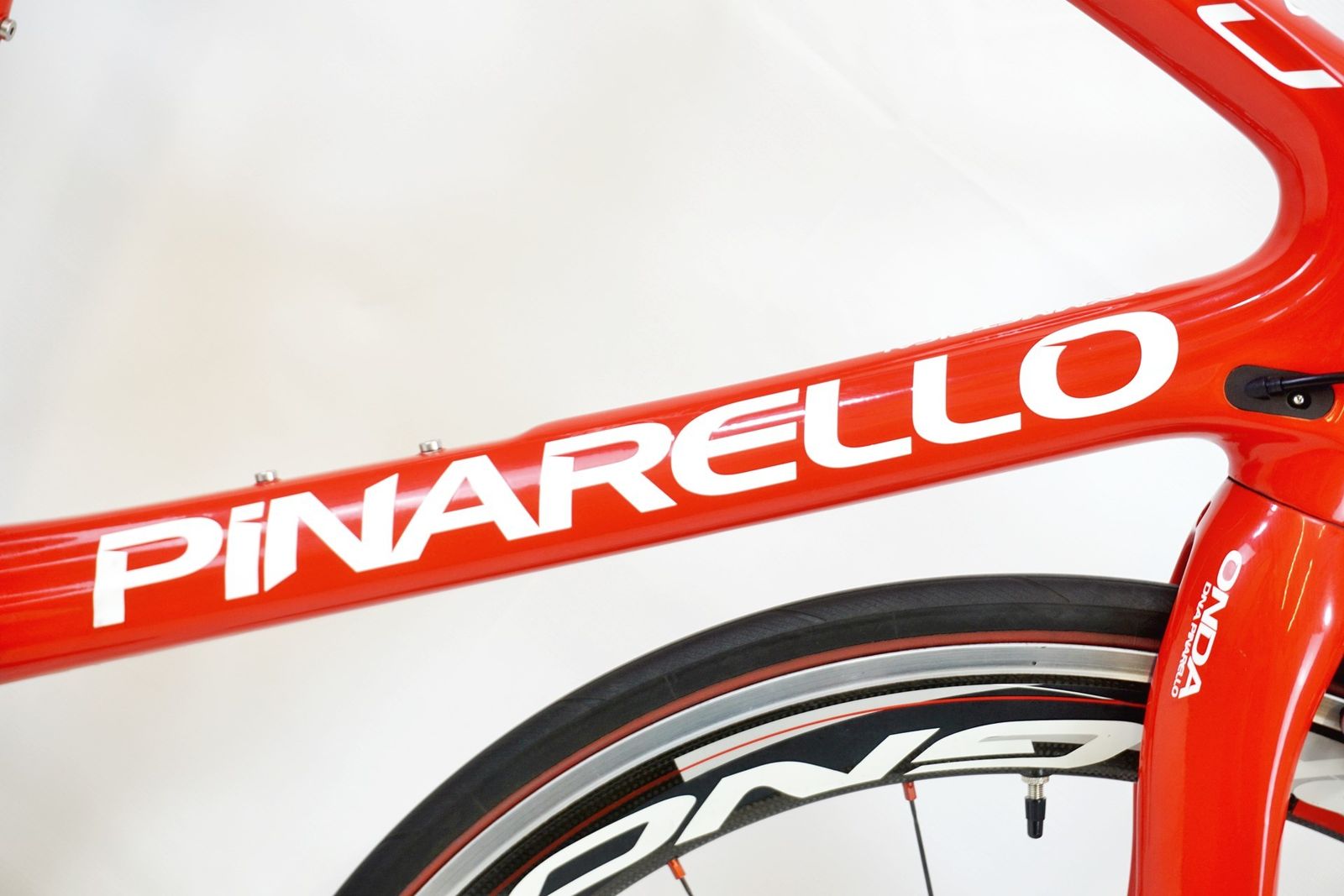 PINARELLO 「ピナレロ」 ANGLIRU 2018年モデル フラットバーロード / バイチャリ有明店