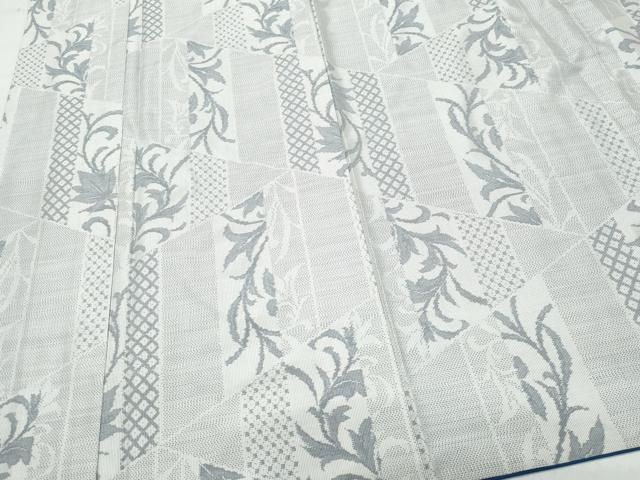 平和屋着物●本場大島紬　白大島　吉祥草花文　総絣　正絹　逸品　CAAT6912vf 平和屋着物○本場大島紬 白大島 吉祥草花文 総絣 正絹 逸品 CAAT6912vf