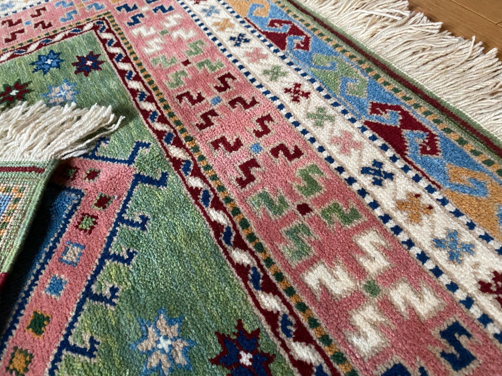 シュメル工房製コーカサス柄