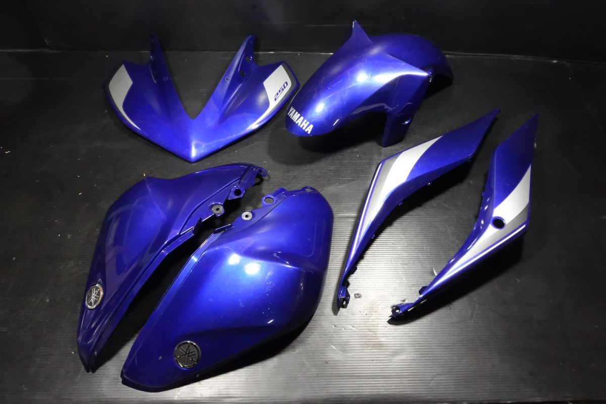 YZF-R25 外装