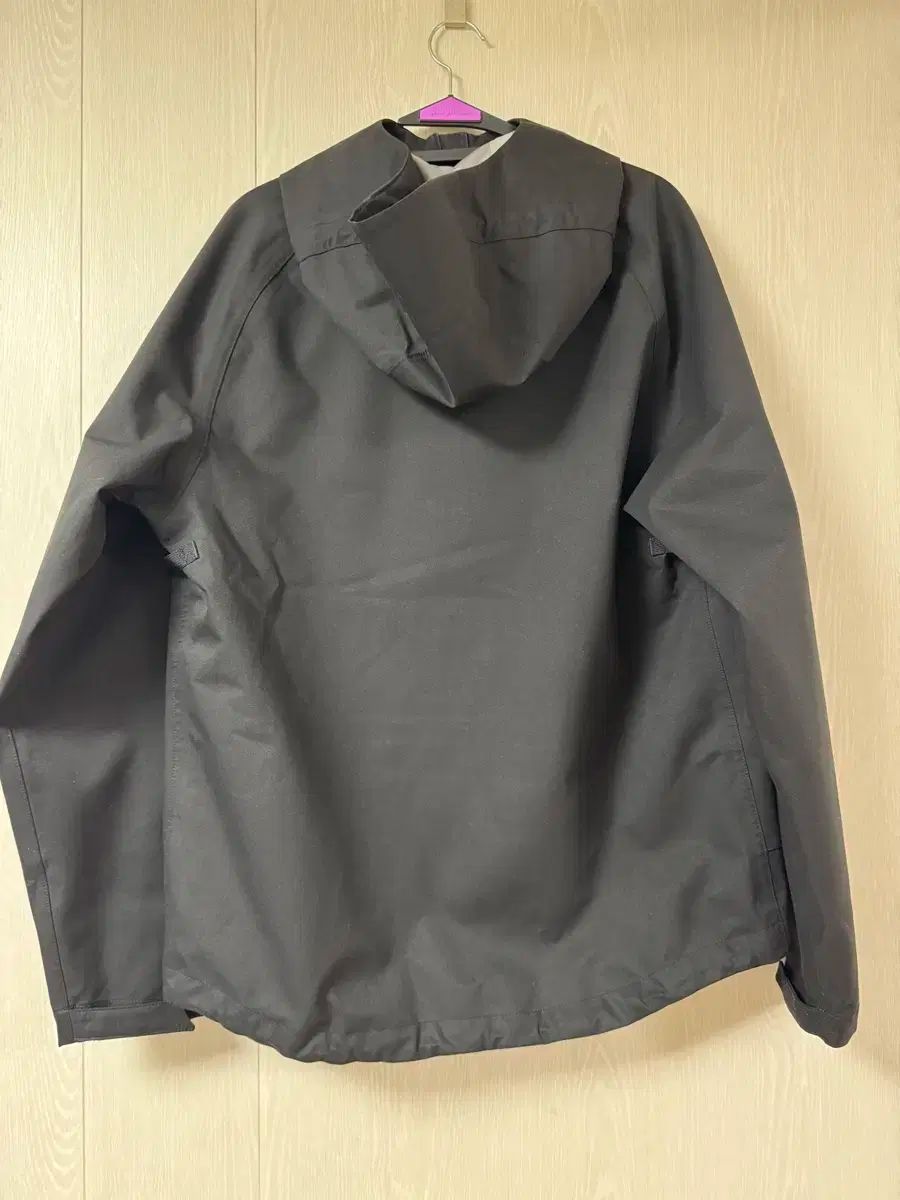 層 バックルジャケット