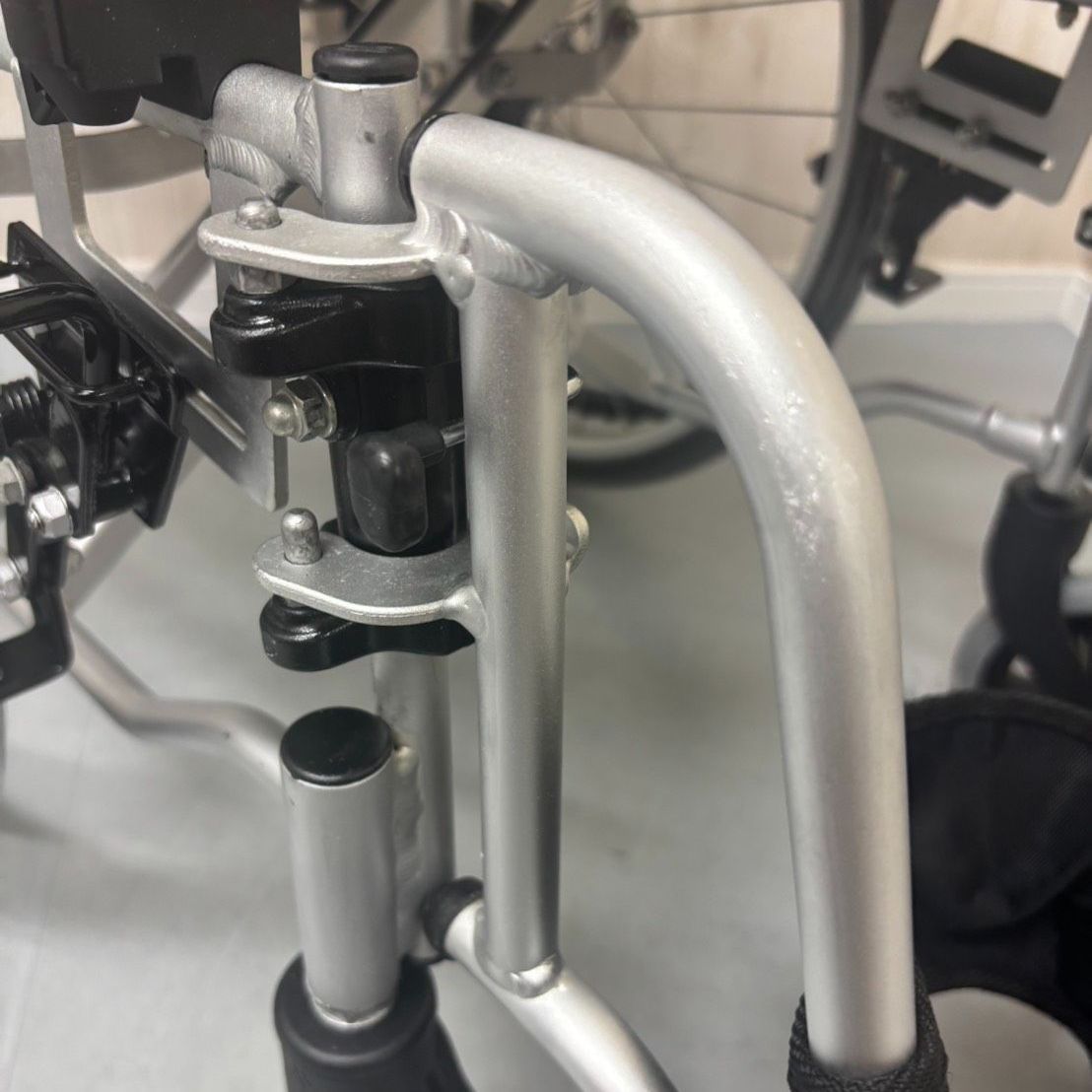 BAL-3 バルシリーズ 自走型 車椅子 多機能 ノーパンクタイヤ 介護用品 STEELWINDOWSANDDOORS_COM