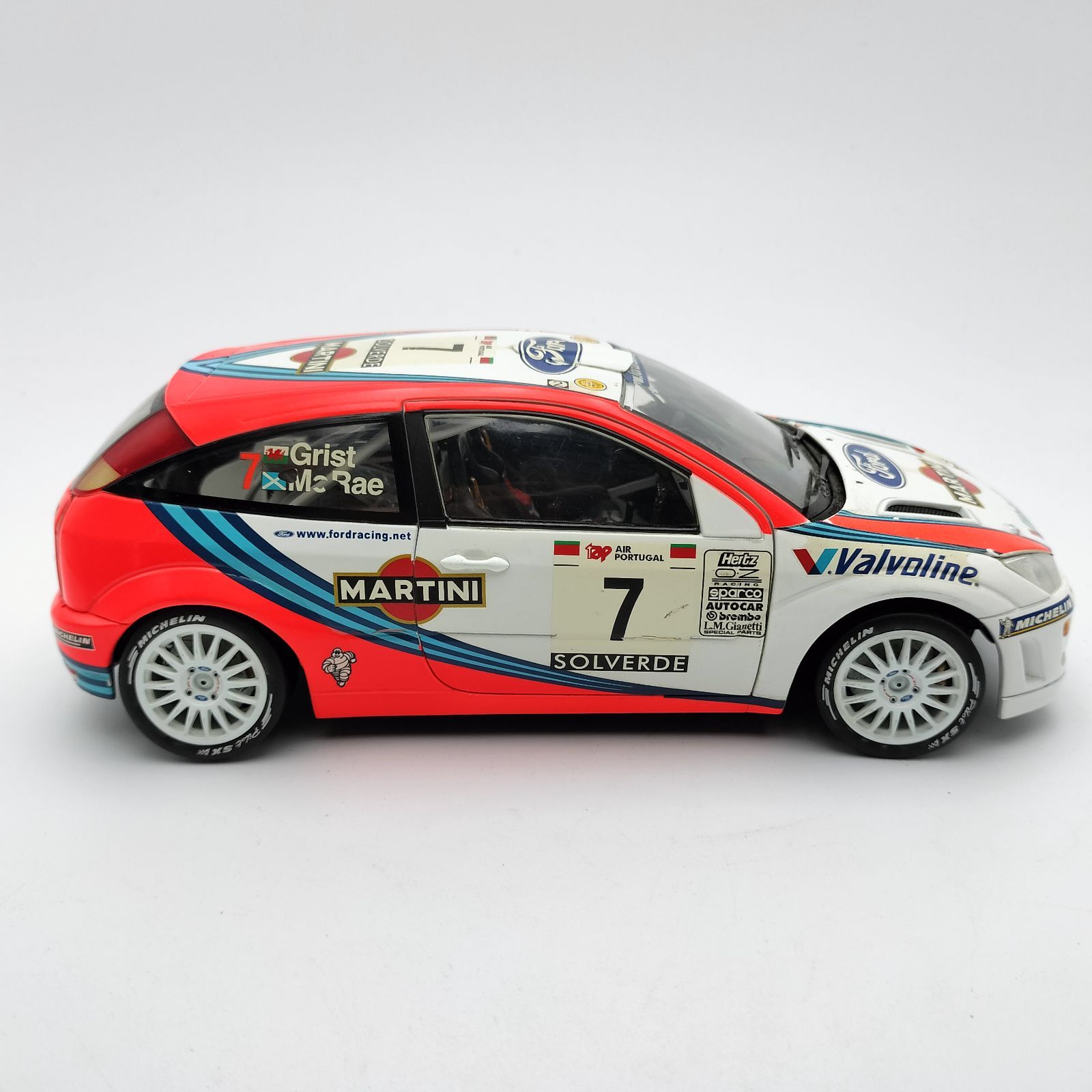 Action】1999 フォード フォーカス WRC マルティーニ 1/18 ポルトガル