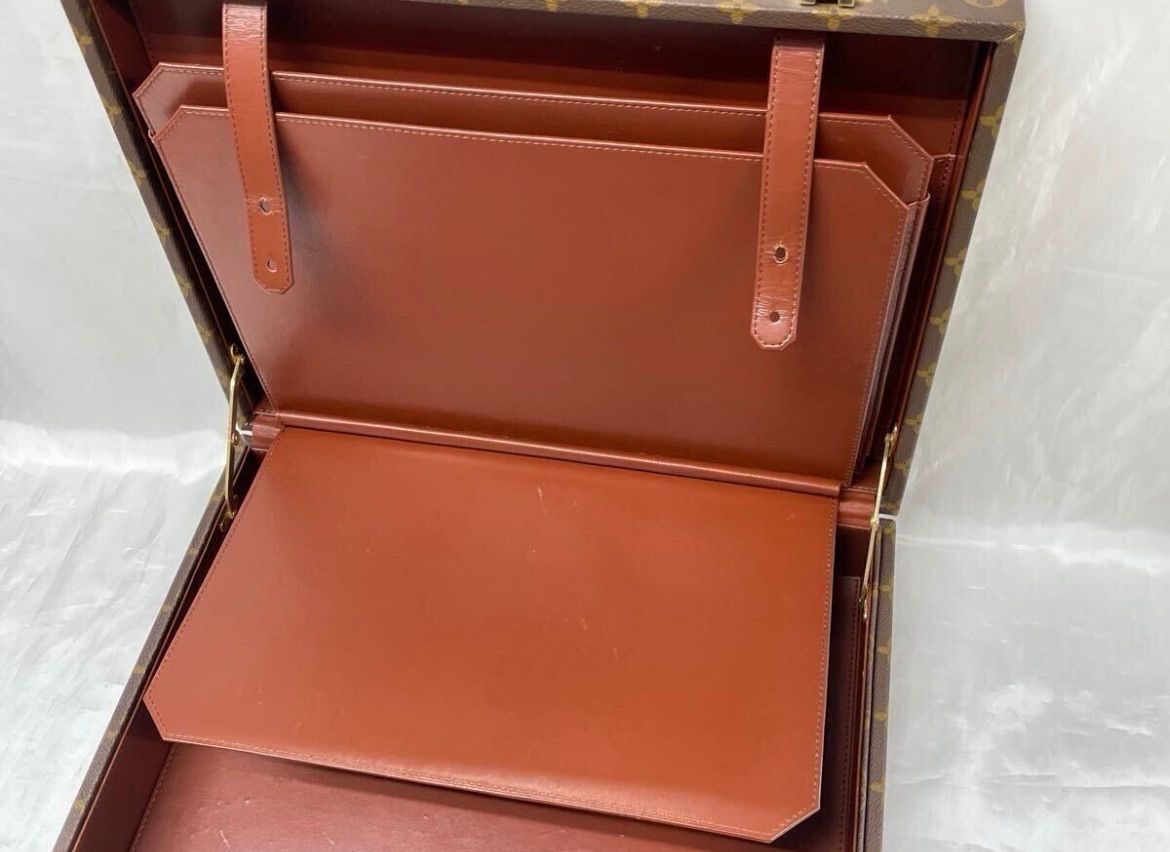 VUITTON ルイヴィトン