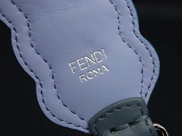 人気人気 □美品□ FENDI フェンディ ストラップユー フェイクパール