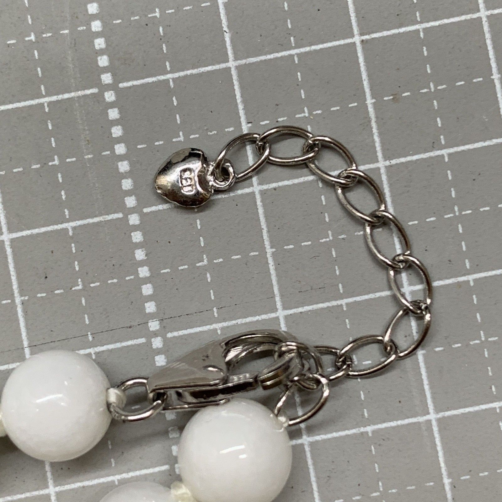 P487 未使用保管品 SweetDaphne ホワイトジェイド SV925留め具 白翡翠