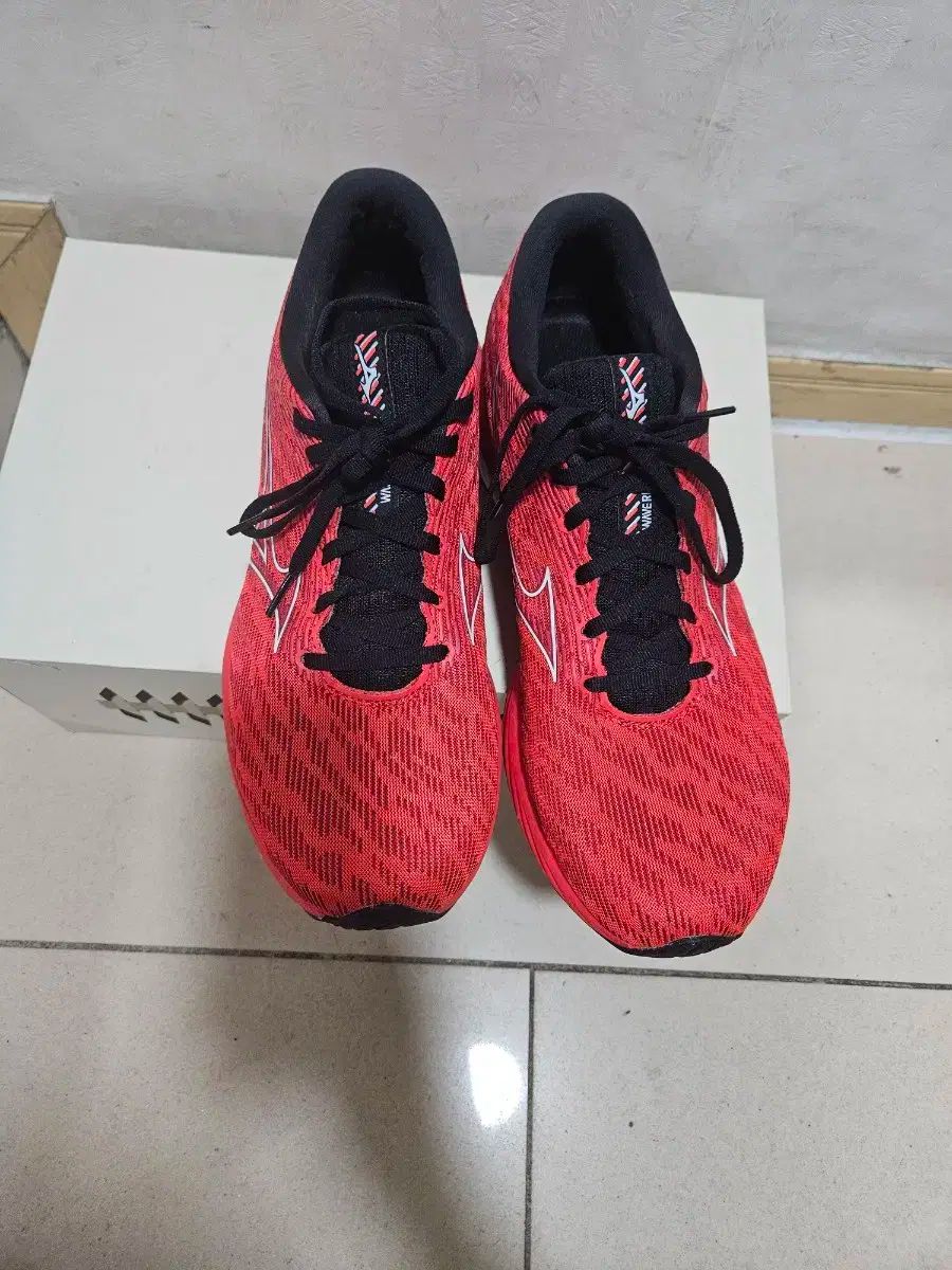 Mizuno ミズノ ウェーブライダー 25 レッド ランニングシューズ 275