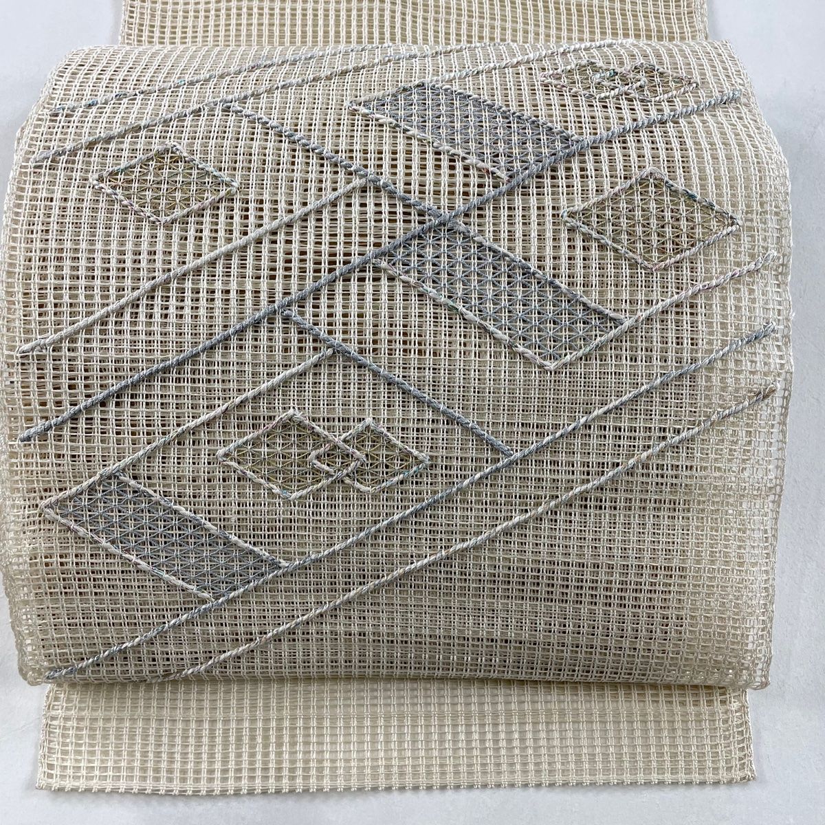 名古屋帯 秀品 夏帯 羅 八寸名古屋帯 菱 幾何学模様 銀糸 ベージュ 正絹