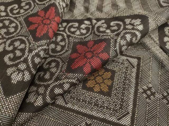 平和屋着物●本場大島紬 龍郷絣 花菱文 正絹 DAAW5668ud