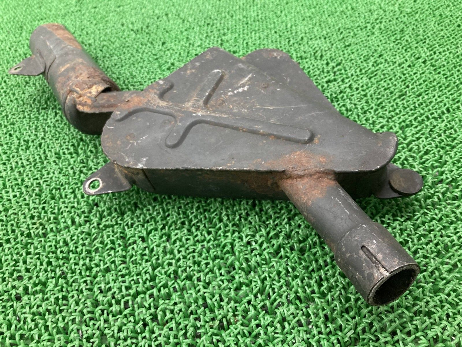 イーハトーブ サイレンサーマフラー KB2 ホンダ 純正 バイク 部品 JD03 修復素材やカスタム素材に 品薄 品 Bz BRIGHTFACE_UK