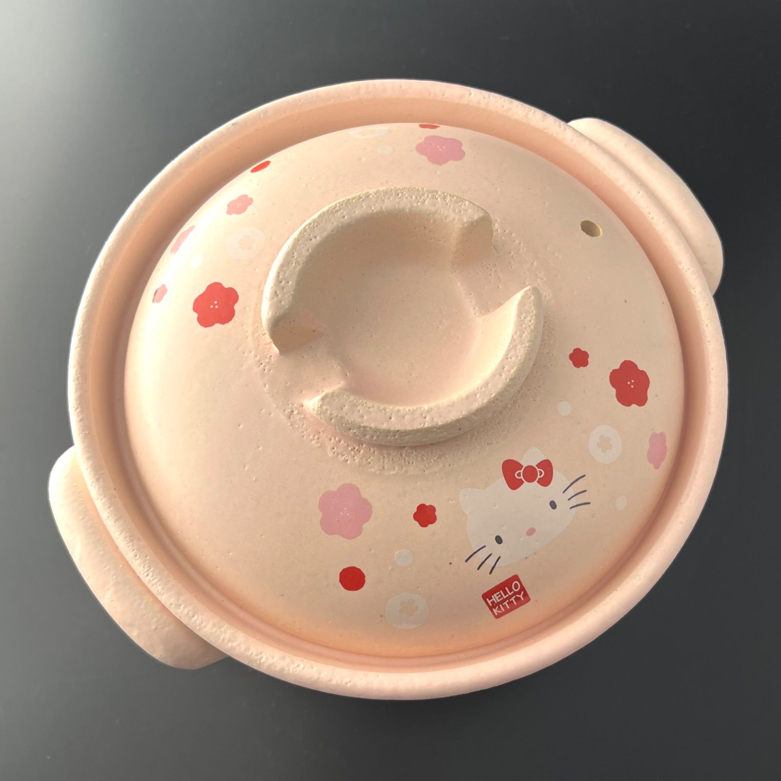 希少　サンリオ　ハローキティ　萬古焼　ふっくらごはんも炊けるお鍋2〜3合用 Sanrio HelloKitty】サンリオ ハローキティ 萬古焼 ふっくら